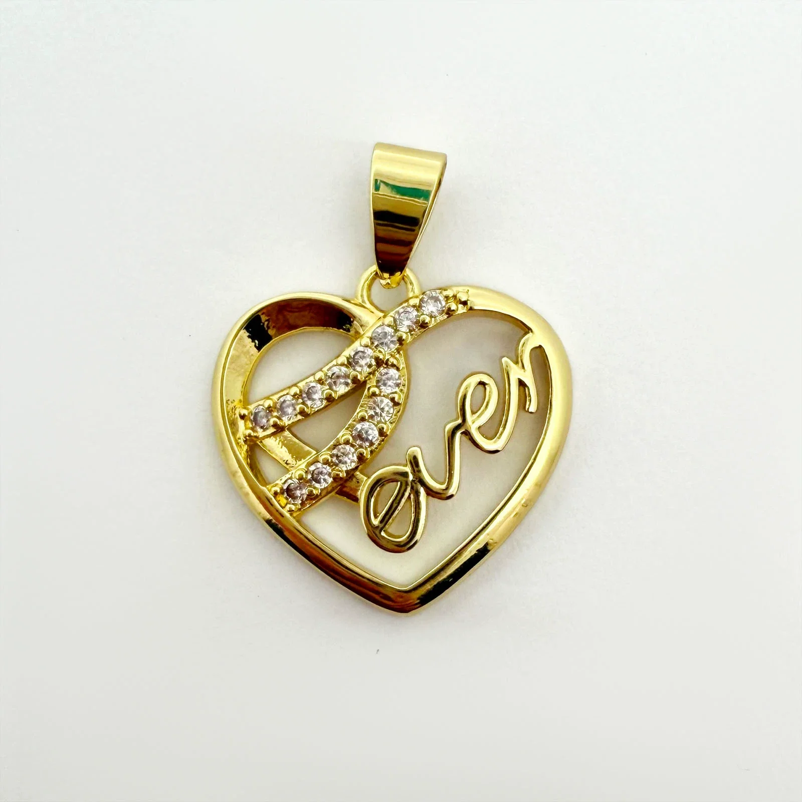 Wholesale Gold Plated Copper Heart Pendant Jewelry Accessories For Women - Image 12