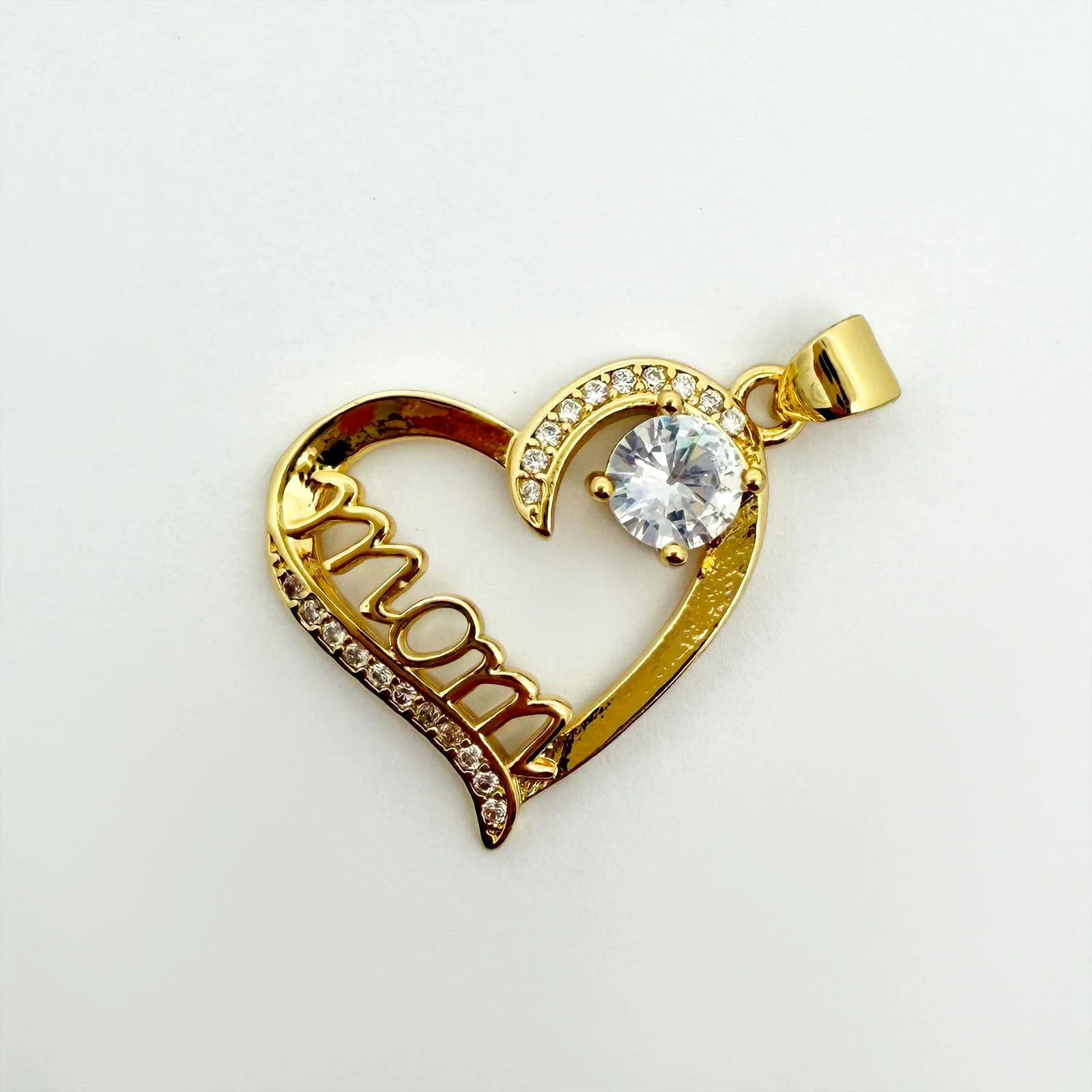 Wholesale Gold Plated Copper Heart Pendant Jewelry Accessories For Women - Image 16