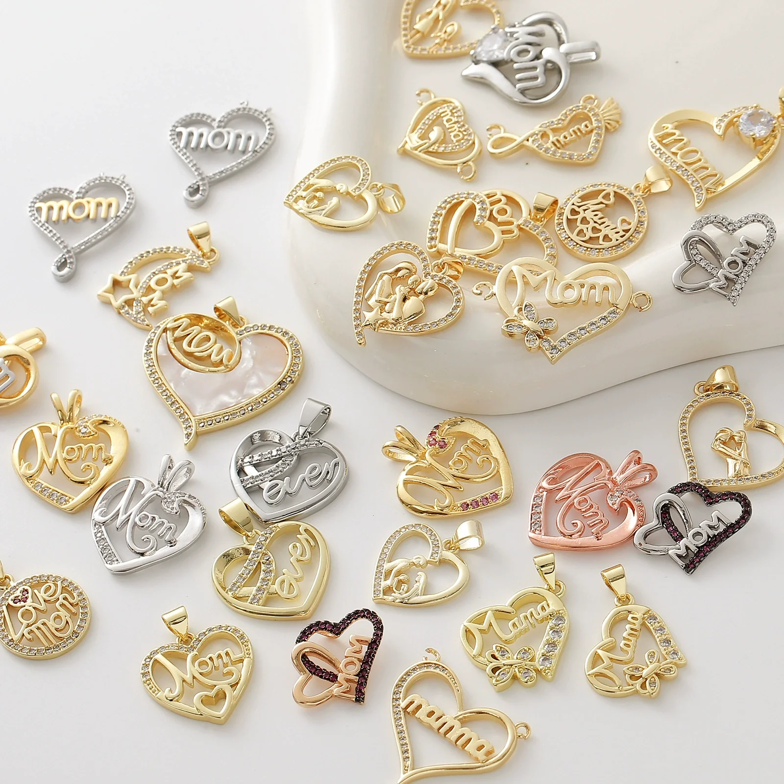Wholesale Gold Plated Copper Heart Pendant Jewelry Accessories For Women - Image 2
