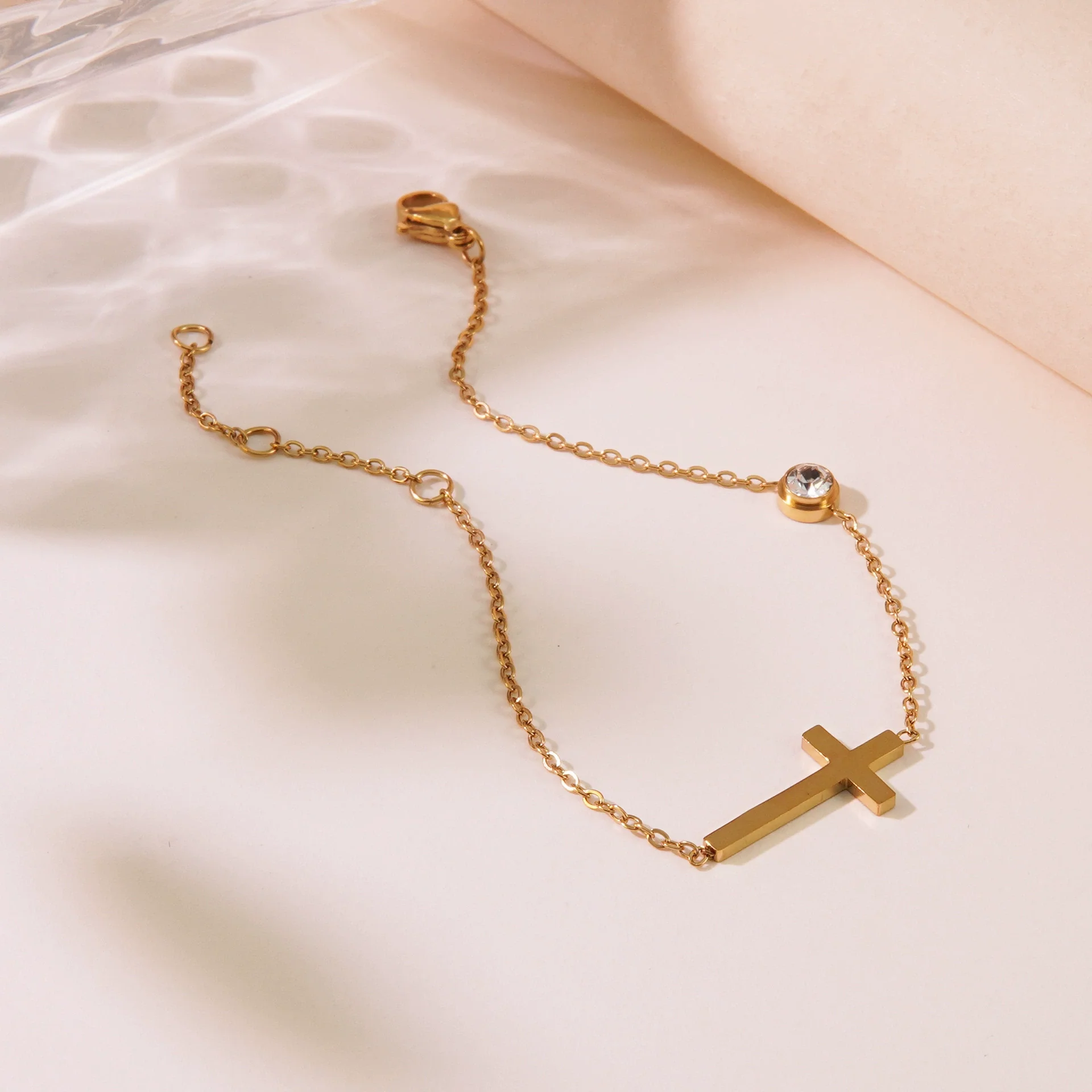 Wholesale Gold Plated Geometric Stainless Steel Cross Zircon Bracelet For Women - Image 2