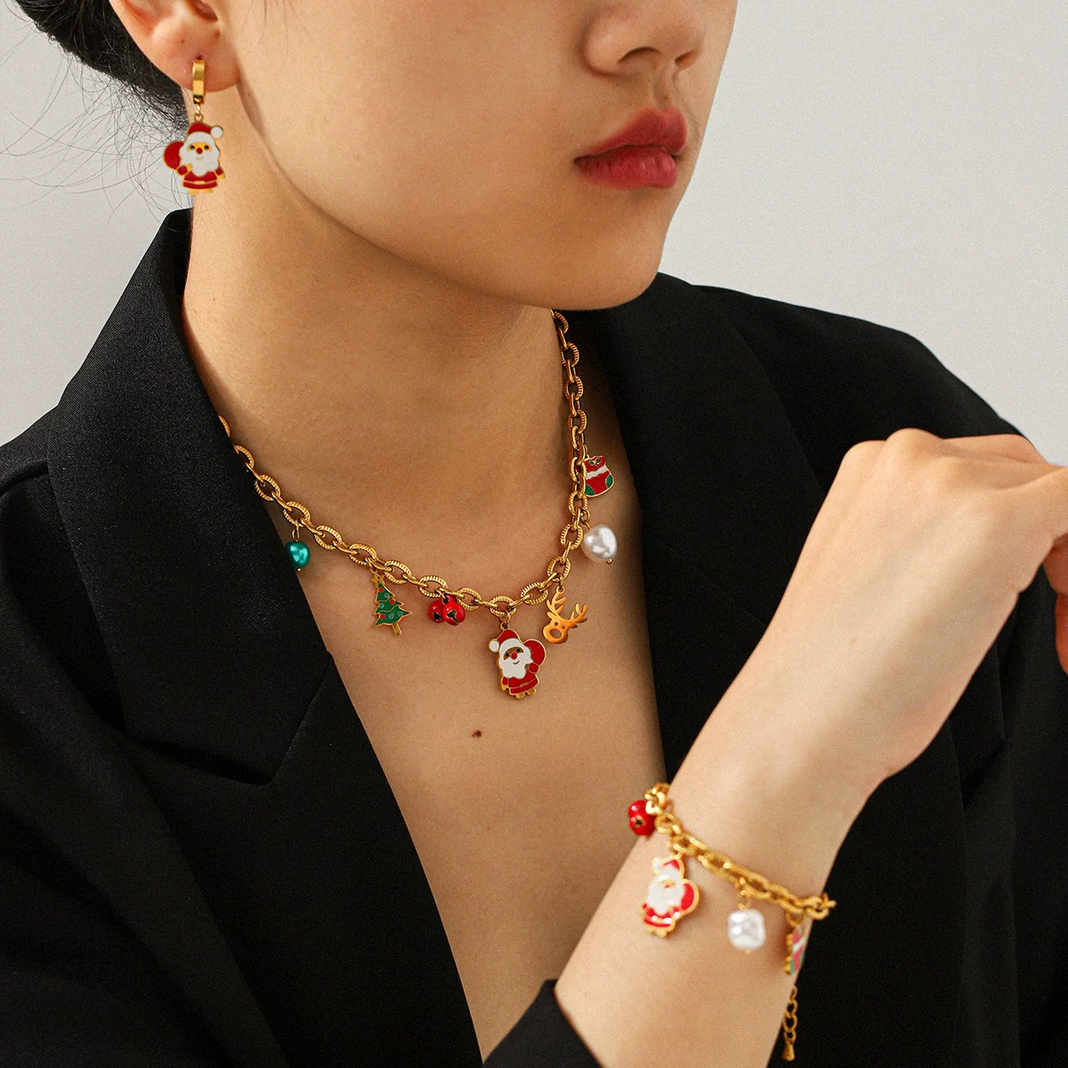 Wholesale Gold Plated Stainless Steel Jewelry For Women With Cartoon Geometric Animal Zodiac Patterns And Oil Drop Christmas Tree Bell Elk Shapes Oshaped Chain - Image 4