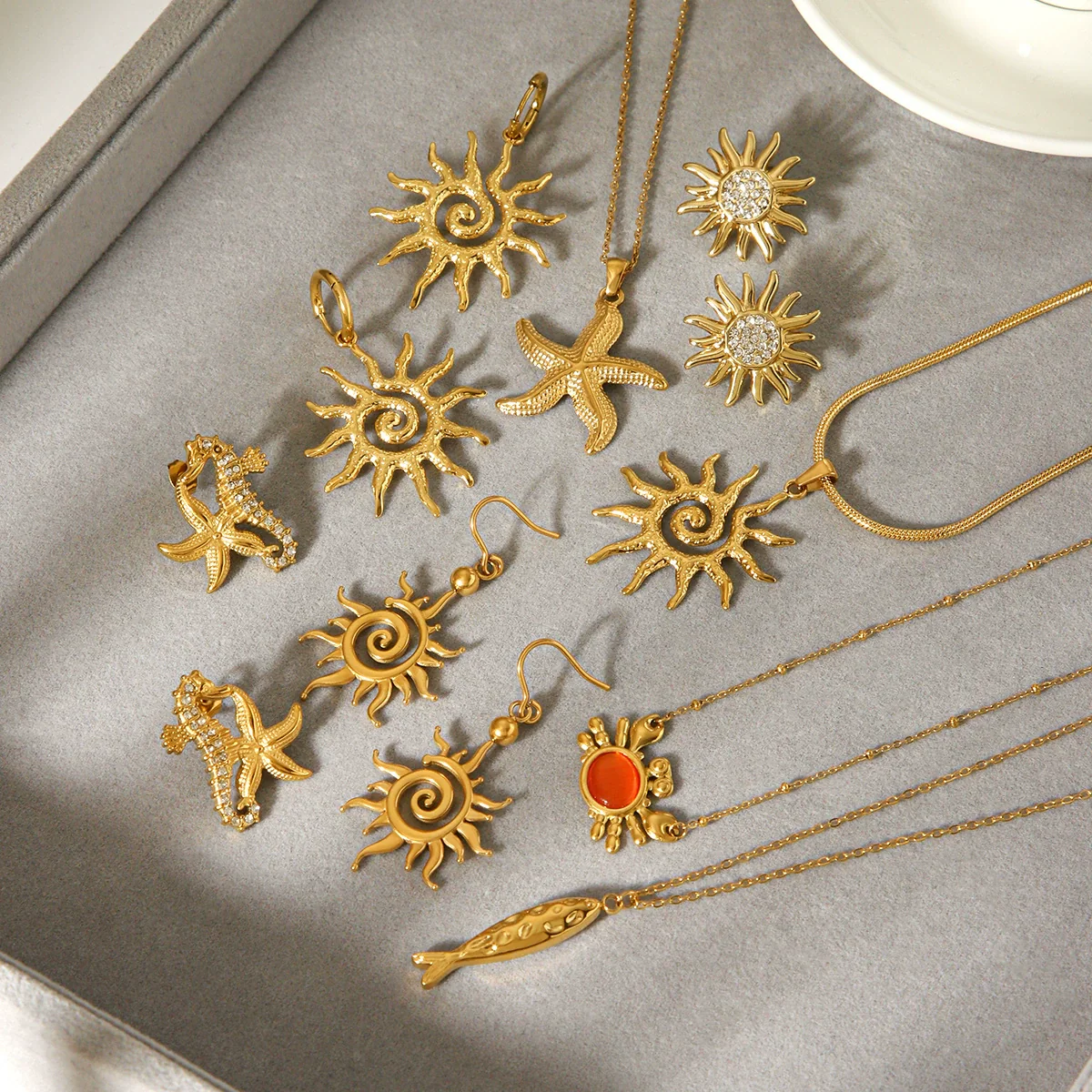 Wholesale Gold Plated Stainless Steel Jewelry With Star Geometric Animal Zodiac Patterns For Women Necklace And Earrings