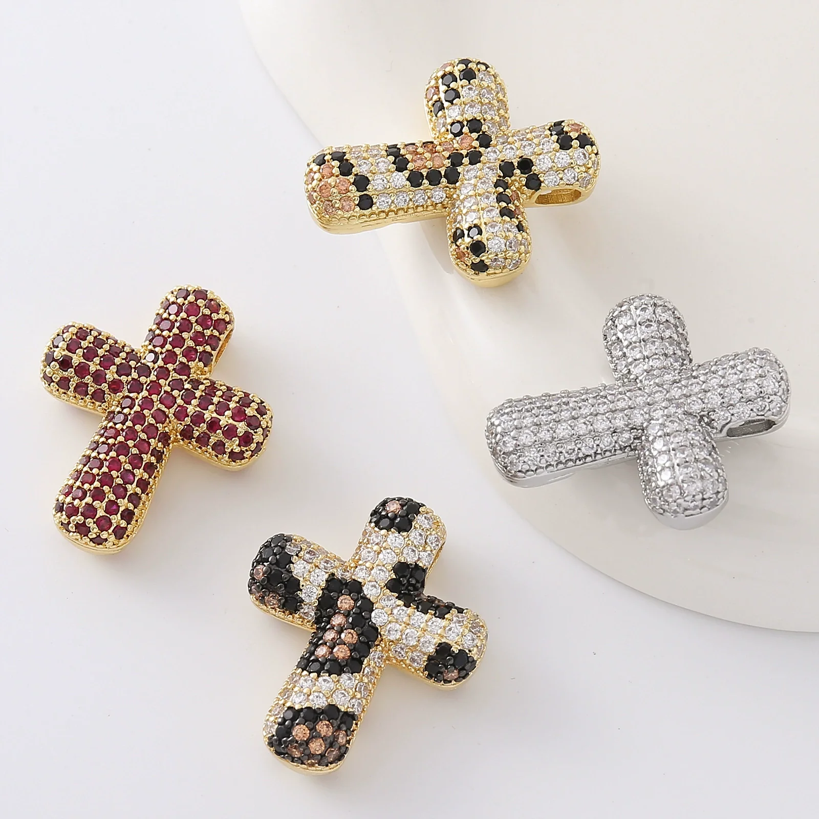 Wholesale Gold Plated Zircon Encrusted Chubby Cross Pendant Diy Jewelry Accessories Made Of Copper - Image 3
