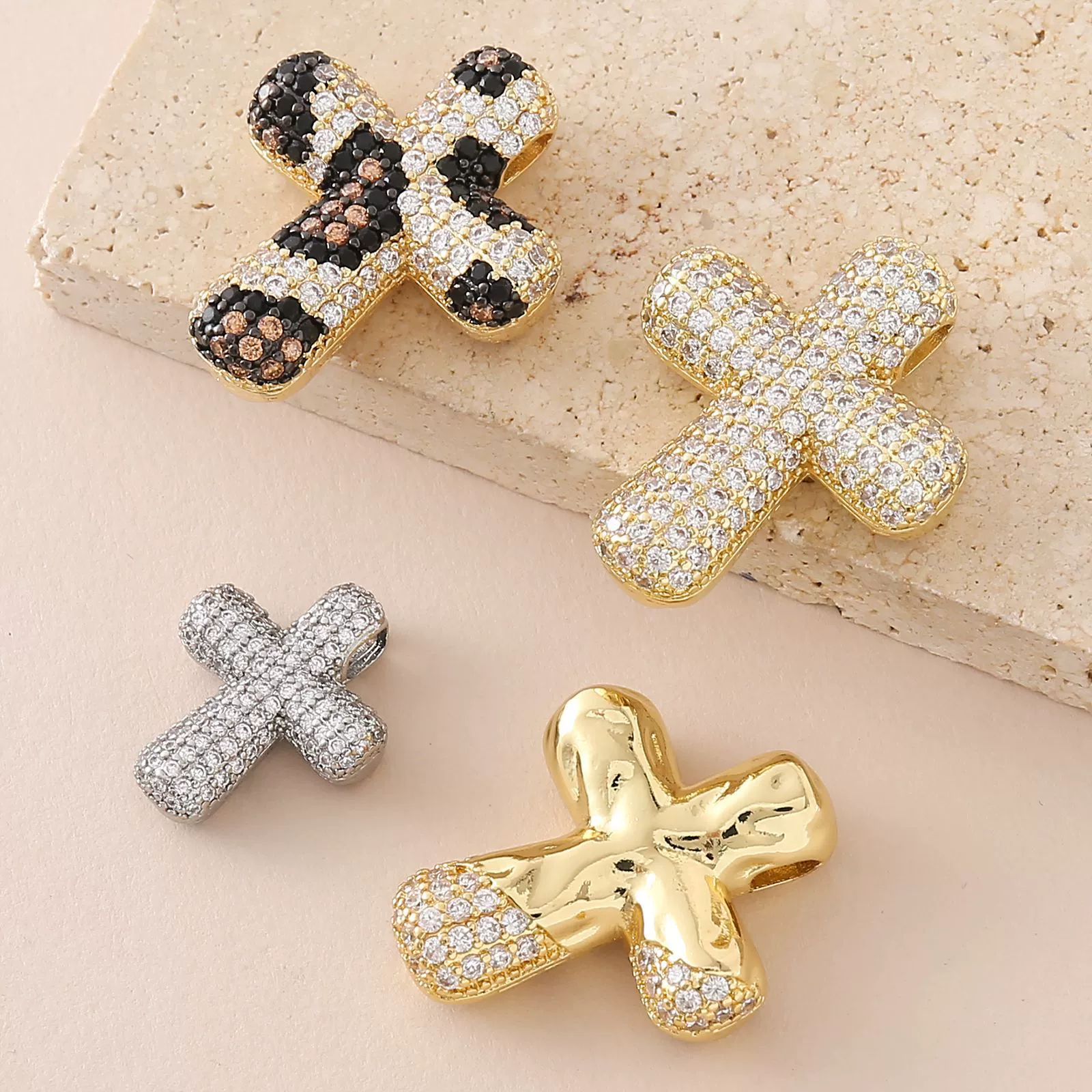 Wholesale Gold Plated Zircon Encrusted Chubby Cross Pendant Diy Jewelry Accessories Made Of Copper - Image 4