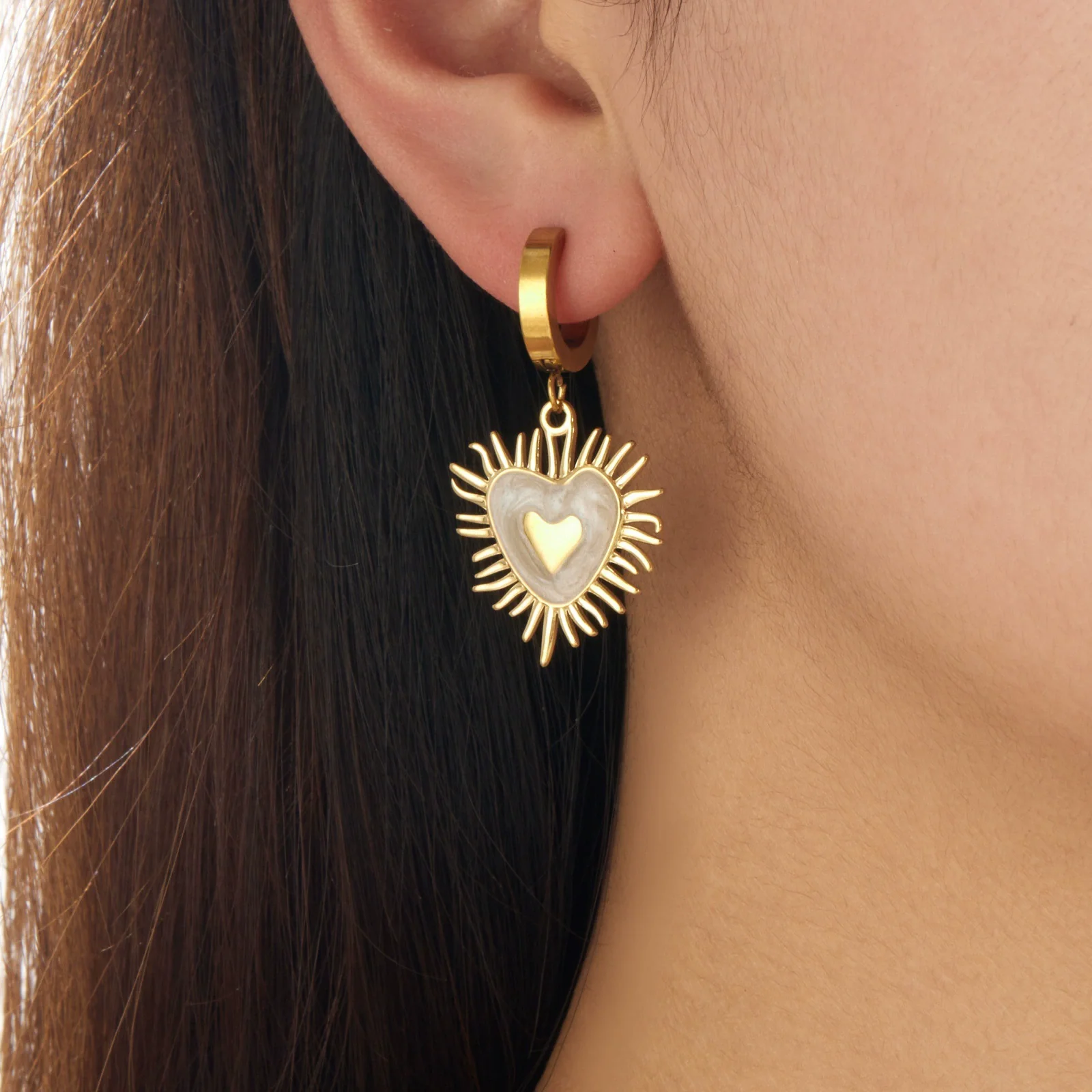 Wholesale Goldplated Stainless Steel Heartshaped French Vintage Earrings For Women - Image 2