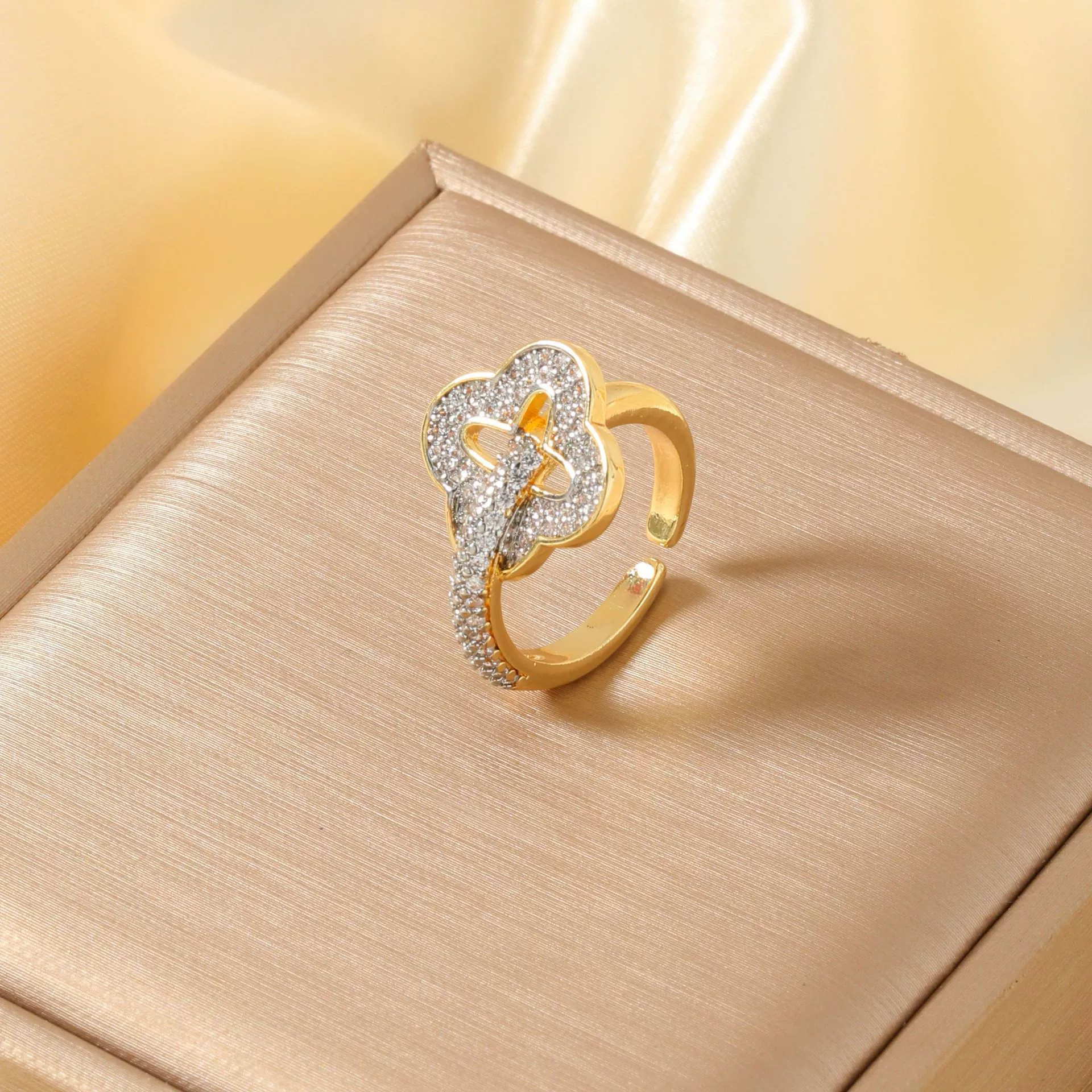 Wholesale Hand Jewelry Copper Inlaid Zirconium Heart Four Leaf Clover Open Ring Electroplating Geometric Style - Image 3