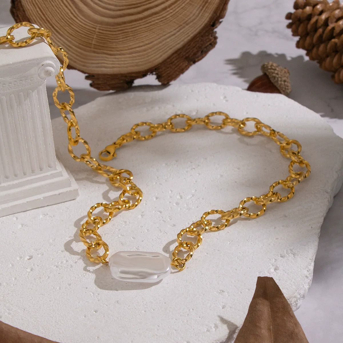 Wholesale Handmade Geometric Stainless Steel 18K Real Gold Plated Baroque Pearl Necklace For Women - Image 4