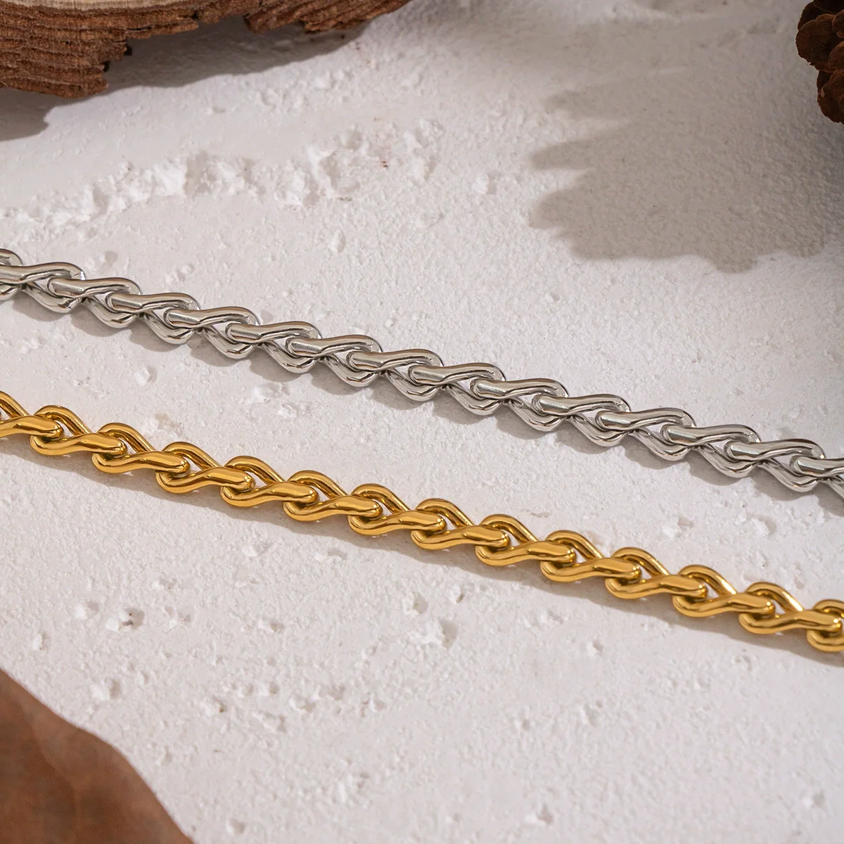 Wholesale Handmade Geometric Twisted Chain Necklace 18K Real Gold Plated Stainless Steel Jewelry For Women - Image 2