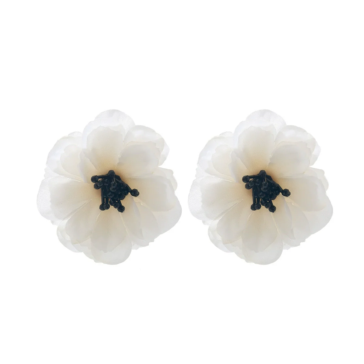 Wholesale Handmade Zinc Alloy Flower Earrings Light Luxury Style Hand Knitted - Image 6