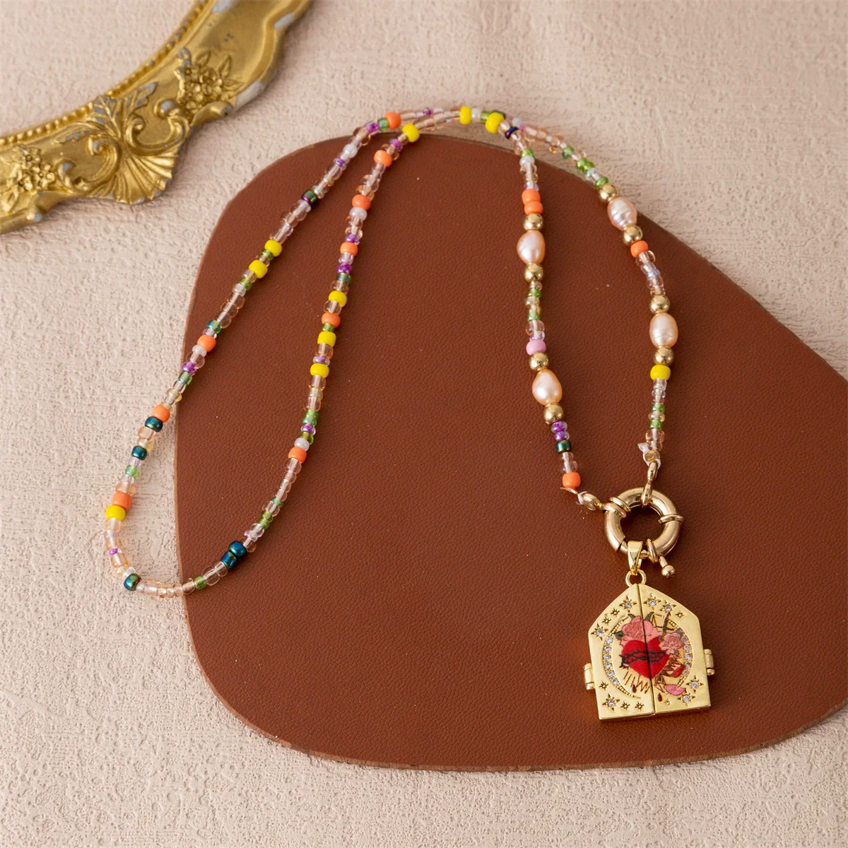 Wholesale Handpainted Handbeaded Electroplated Copper And Stainless Steel Heart Geometric Pendant Necklace For Women - Image 4