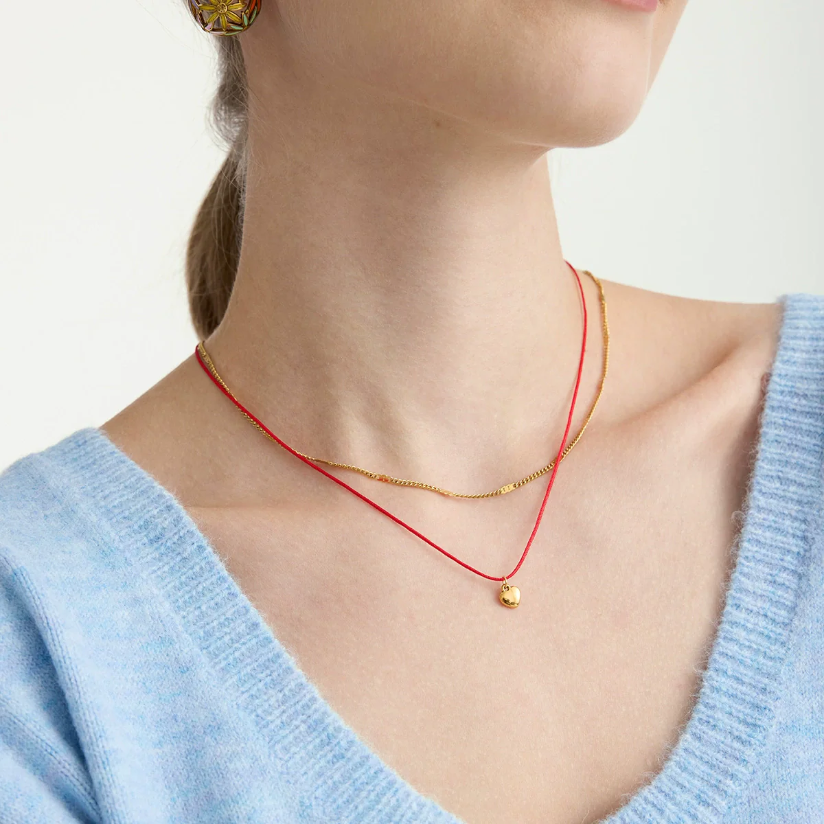 Wholesale Heart Shape Stainless Steel Gold Plated Simple Pendant Necklace For Women - Image 2