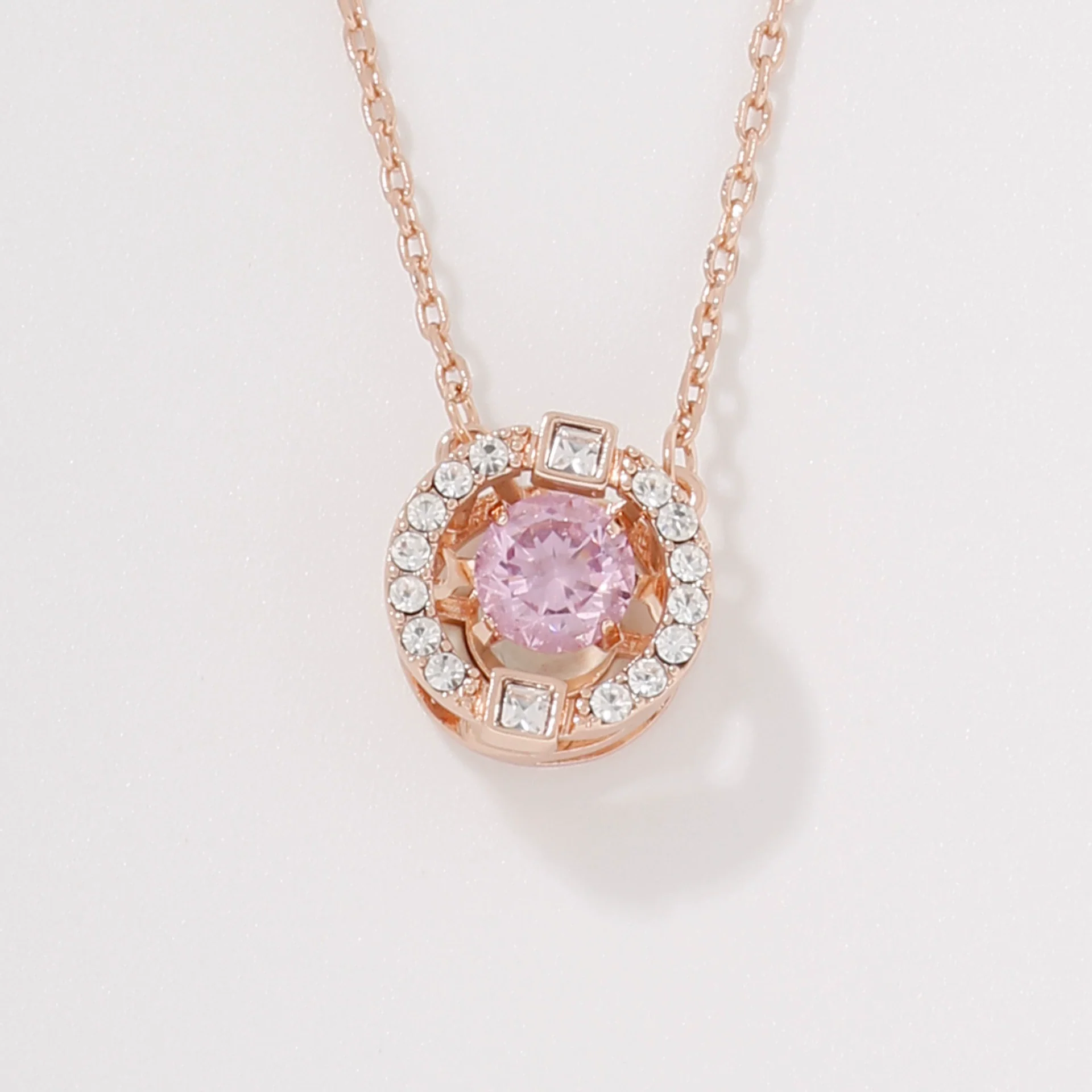 Wholesale Heart Shaped Stainless Steel And Copper Zircon Pendant Necklace With Electroplating In Fashion Geometric Style For Women - Image 5