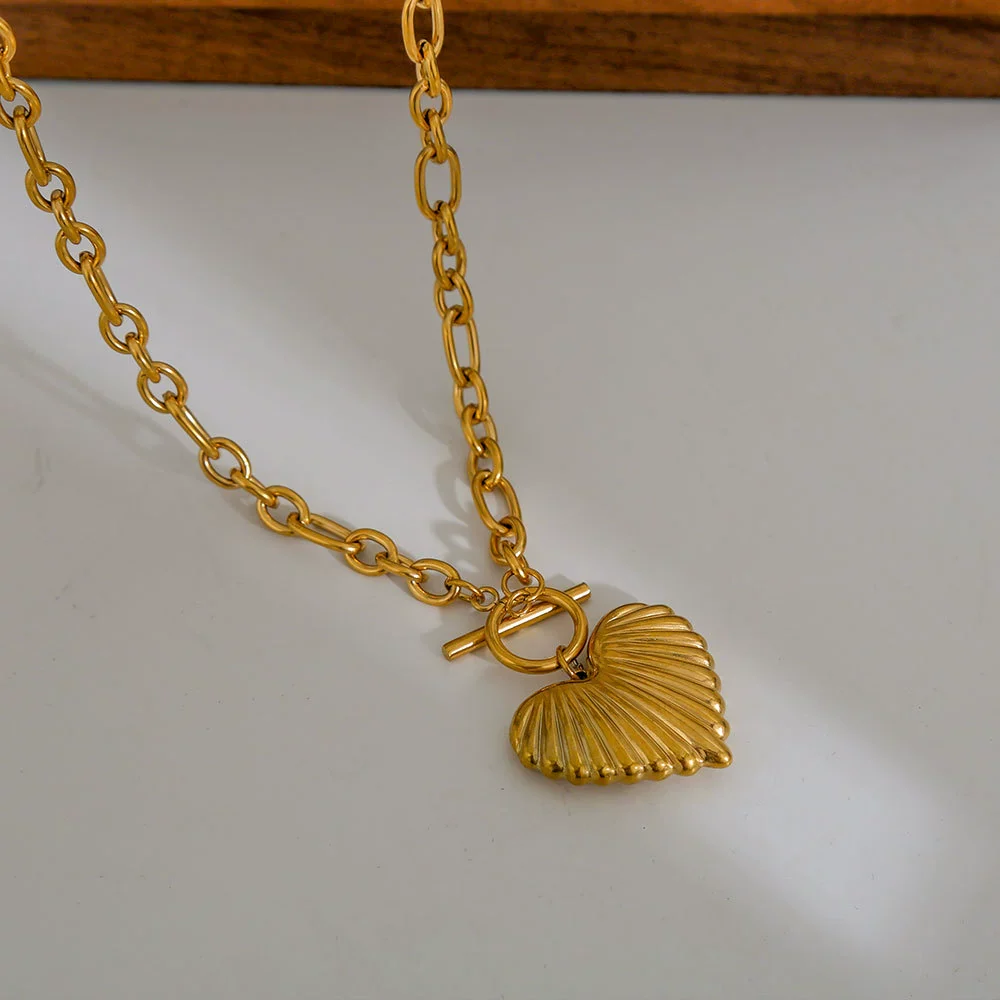 Wholesale Heartshaped Electroplated Stainless Steel Pendant Necklace For Women - Image 5