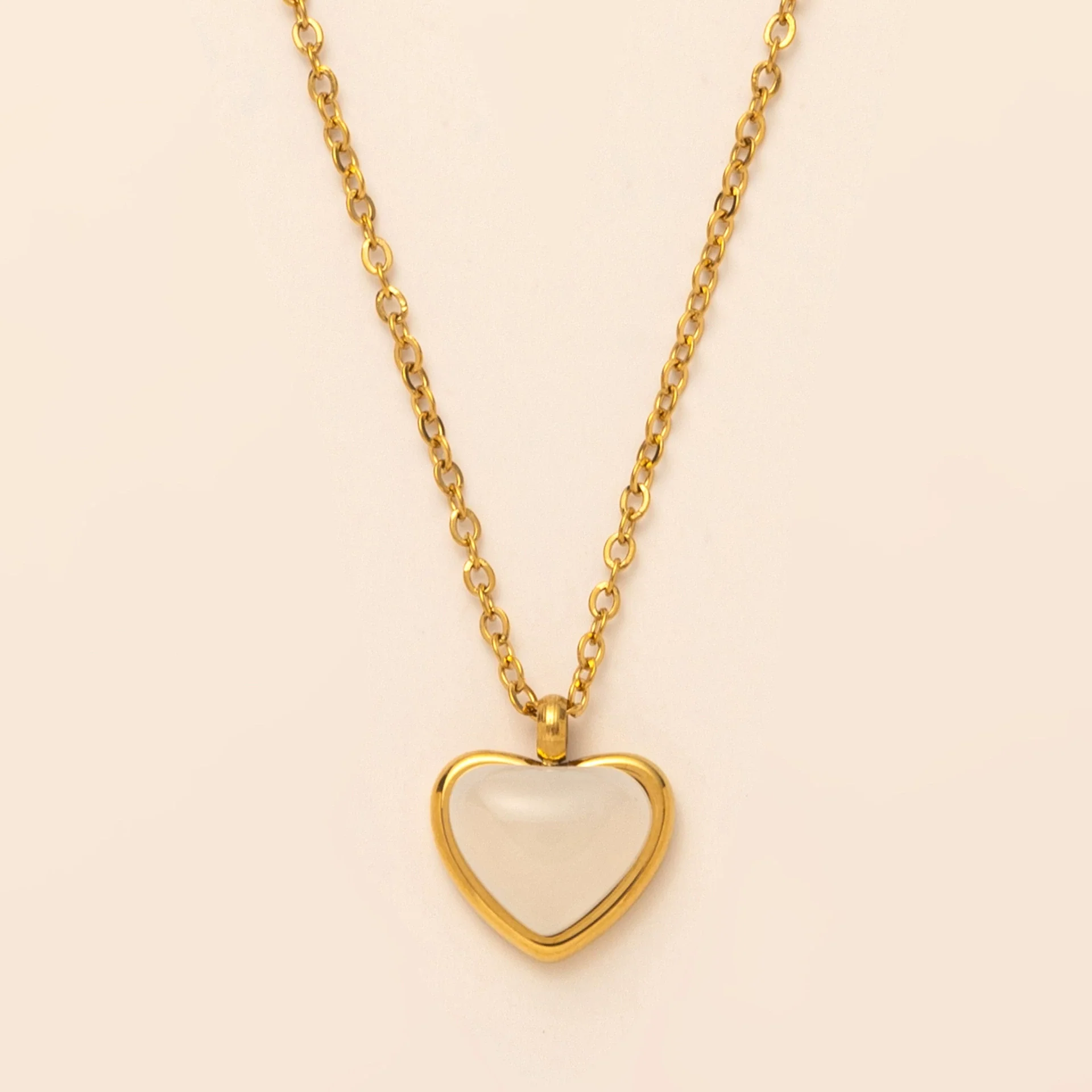 Wholesale Heartshaped Red Agate Pendant Necklace And Earrings In Titanium Steel Electroplated 18K Gold - Image 9