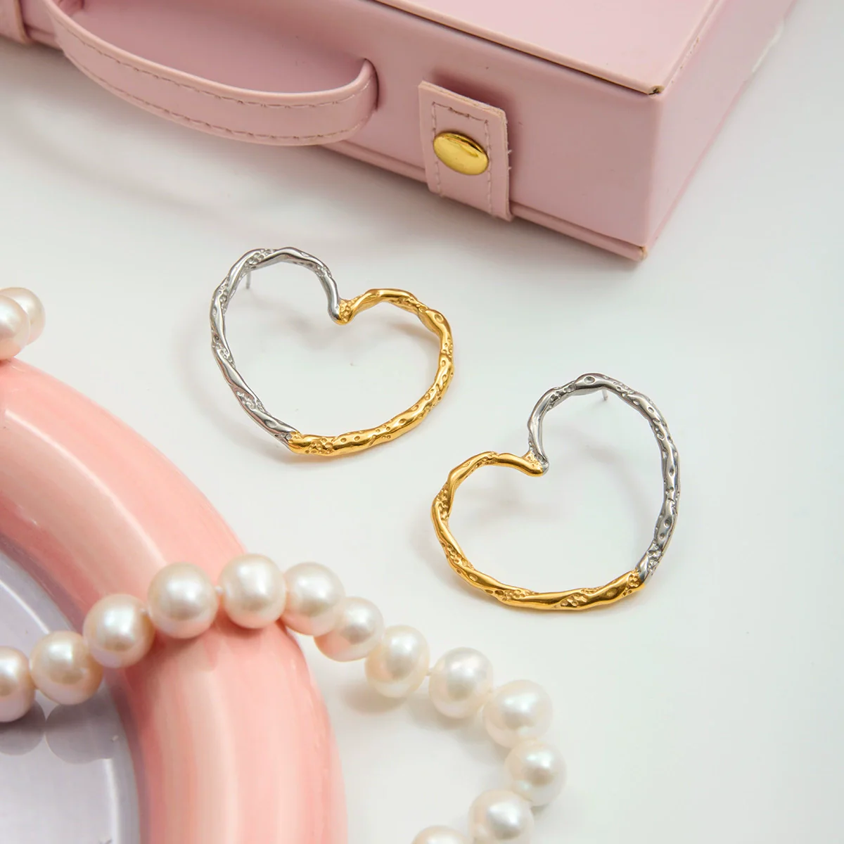 Wholesale Highend Electroplated Stainless Steel Heart Shape Geometric Earrings For Women - Image 3