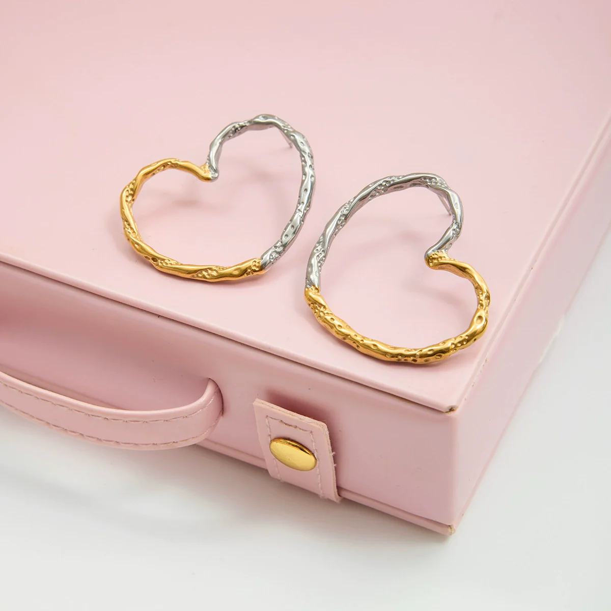 Wholesale Highend Electroplated Stainless Steel Heart Shape Geometric Earrings For Women - Image 4