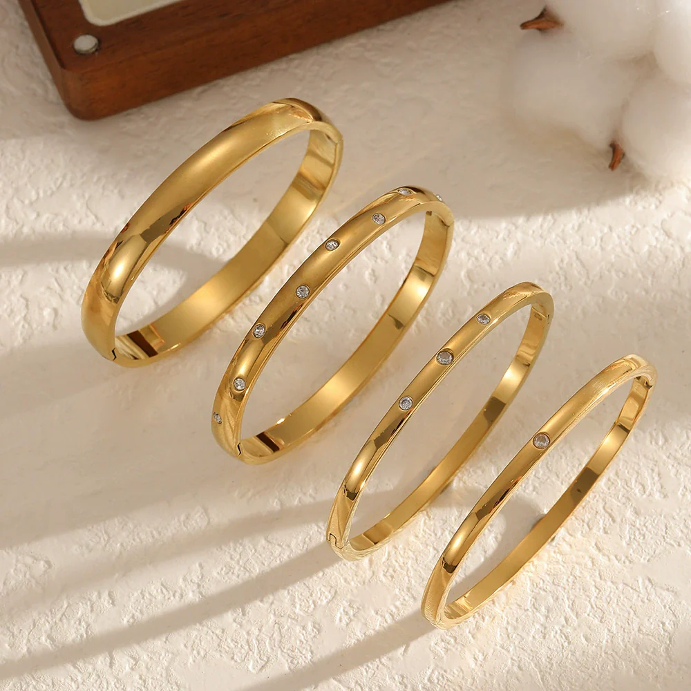 Wholesale Highend Geometric Diamondencrusted 18K Goldplated Stainless Steel Bracelet - Image 2