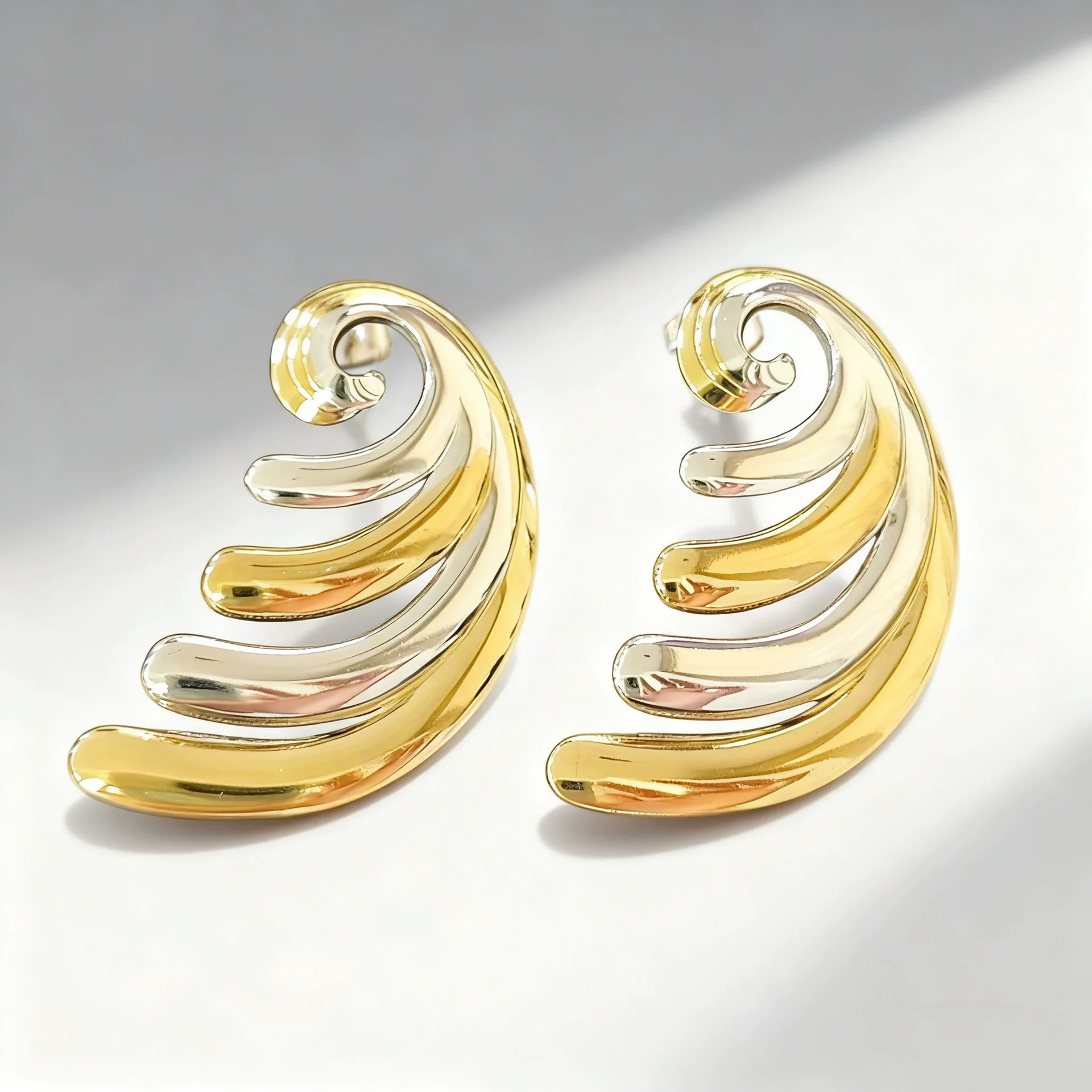 Wholesale Highend Geometric Stainless Steel Electroplated Earrings For Women - Image 2