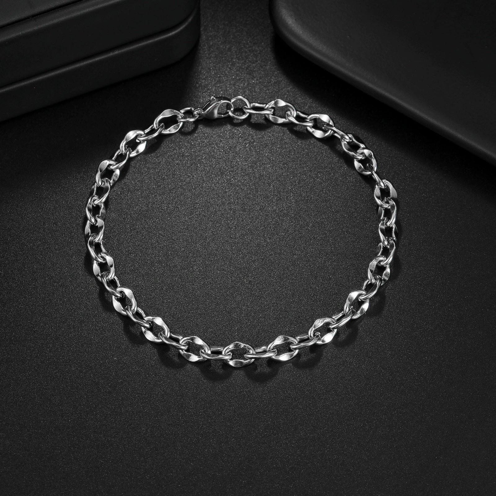 Wholesale Hip Hop Trend Cuban Chain Twist Unisex Stainless Steel Geometric Style Electroplated Bracelet Jewelry - Image 3