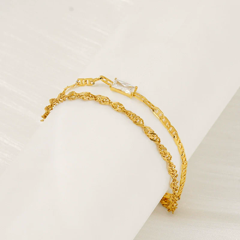 Wholesale Hiphop Geometric Stainless Steel 18K Gold Plated Double Layer Pig Nose Water Wave Chain Zircon Bracelet For Women - Image 2