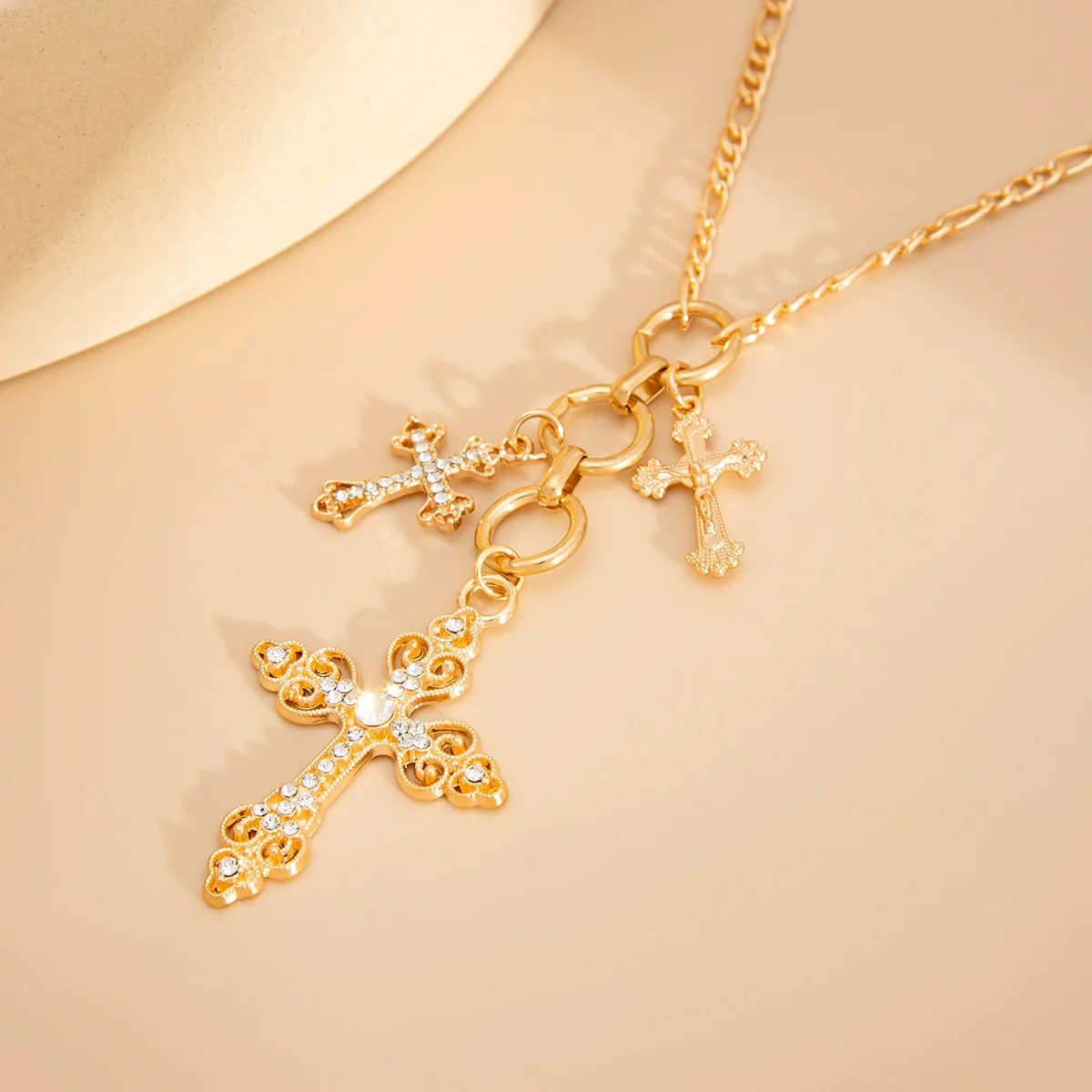 Wholesale Hiphop Style Geometric Alloy And Iron Chain Pendant Necklace With Rhinestones Electroplated For Women - Image 4