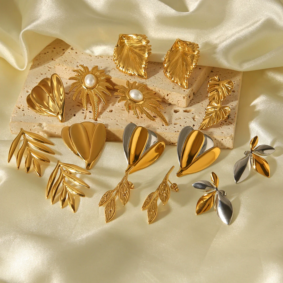 Wholesale Ins Style 18K Gold Electroplated Stainless Steel Geometric Leaf Earrings For Women - Image 4