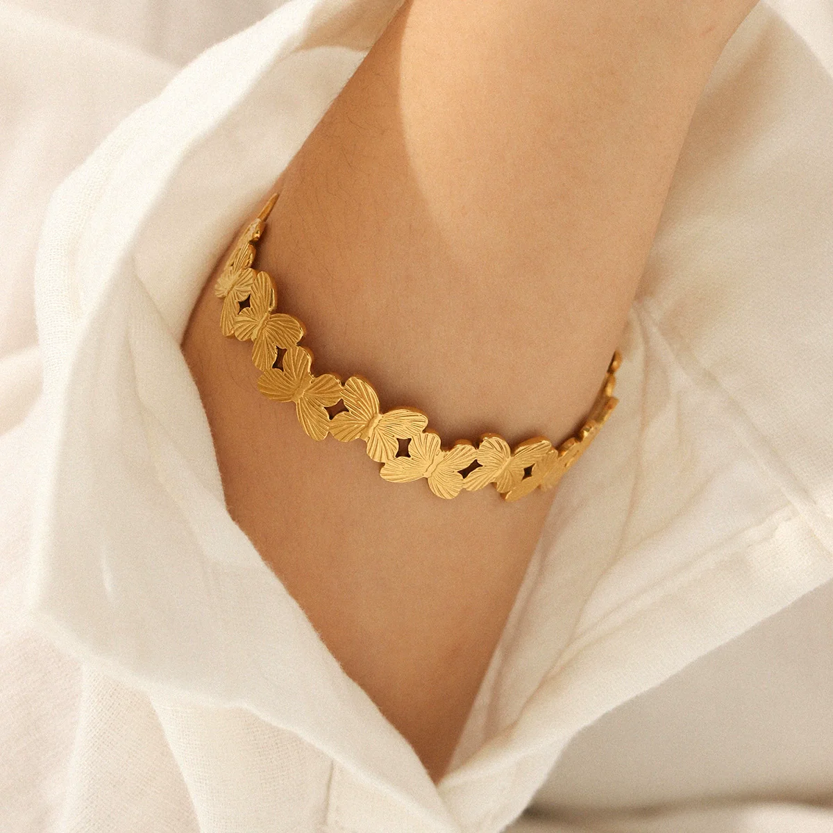 Wholesale Ins Style Butterfly Electroplated Stainless Steel Open Bracelet For Women