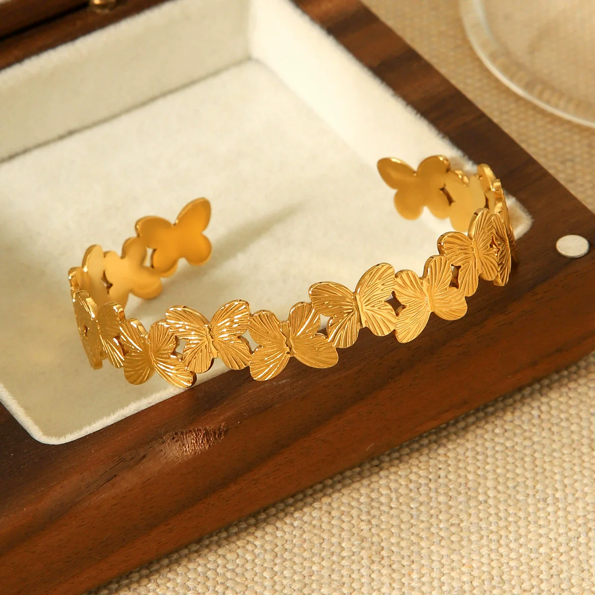 Wholesale Ins Style Butterfly Electroplated Stainless Steel Open Bracelet For Women - Image 4