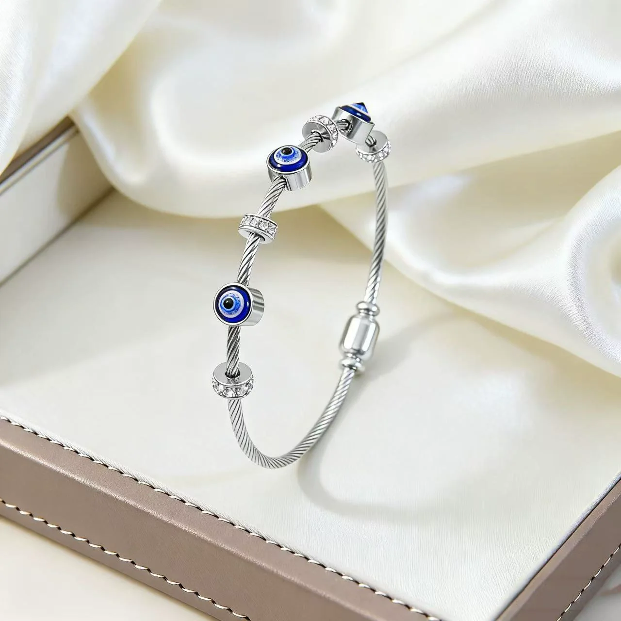 Wholesale Ins Style Devil's Eye Electroplated Stainless Steel Bracelet - Image 7