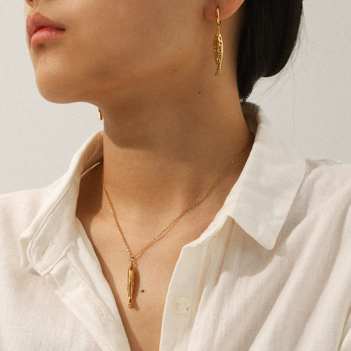 Wholesale Ins Style Geometric Koi And Carp Jewelry Stainless Steel 18K Gold Plated Pendant Necklace And Earrings For Women - Image 2