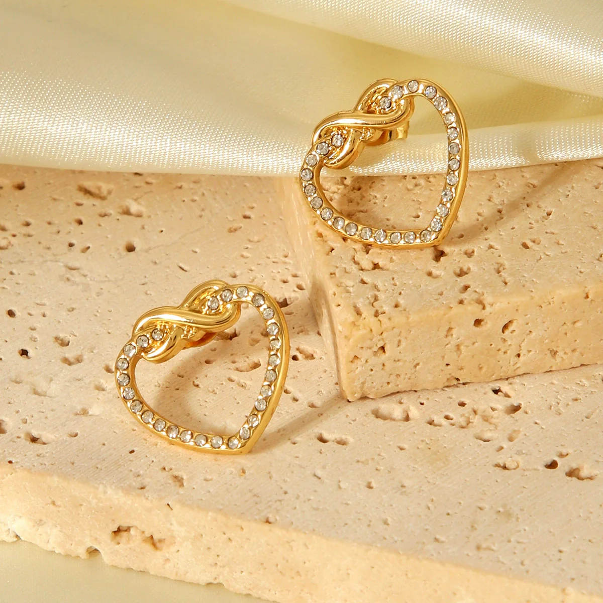 Wholesale Ins Style Stainless Steel Heart And Geometric Diamond Earrings For Women - Image 4