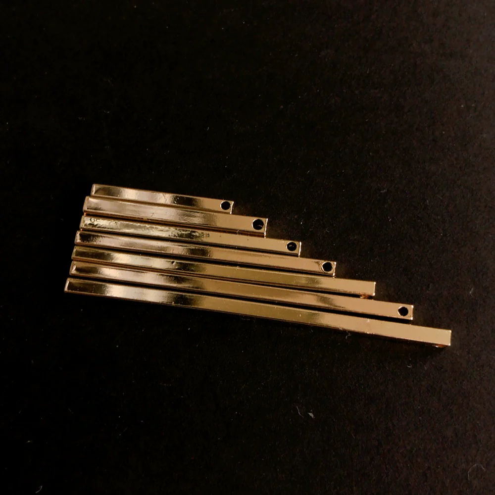 Wholesale Jewelry Accessories Copper Earrings With Square Pendant And Tassel Design - Image 3
