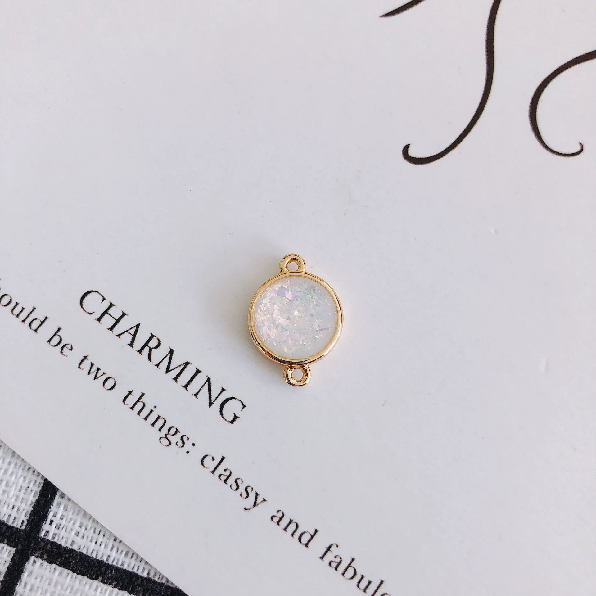 Wholesale Jewelry Accessories Copper Resin Geometric Round Gold Foil Inlay Double Hanging Pendant Necklace Material - Image 7