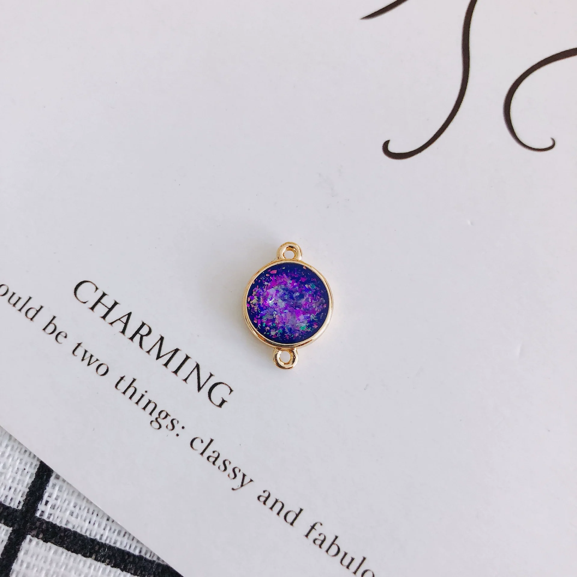 Wholesale Jewelry Accessories Copper Resin Geometric Round Gold Foil Inlay Double Hanging Pendant Necklace Material - Image 8