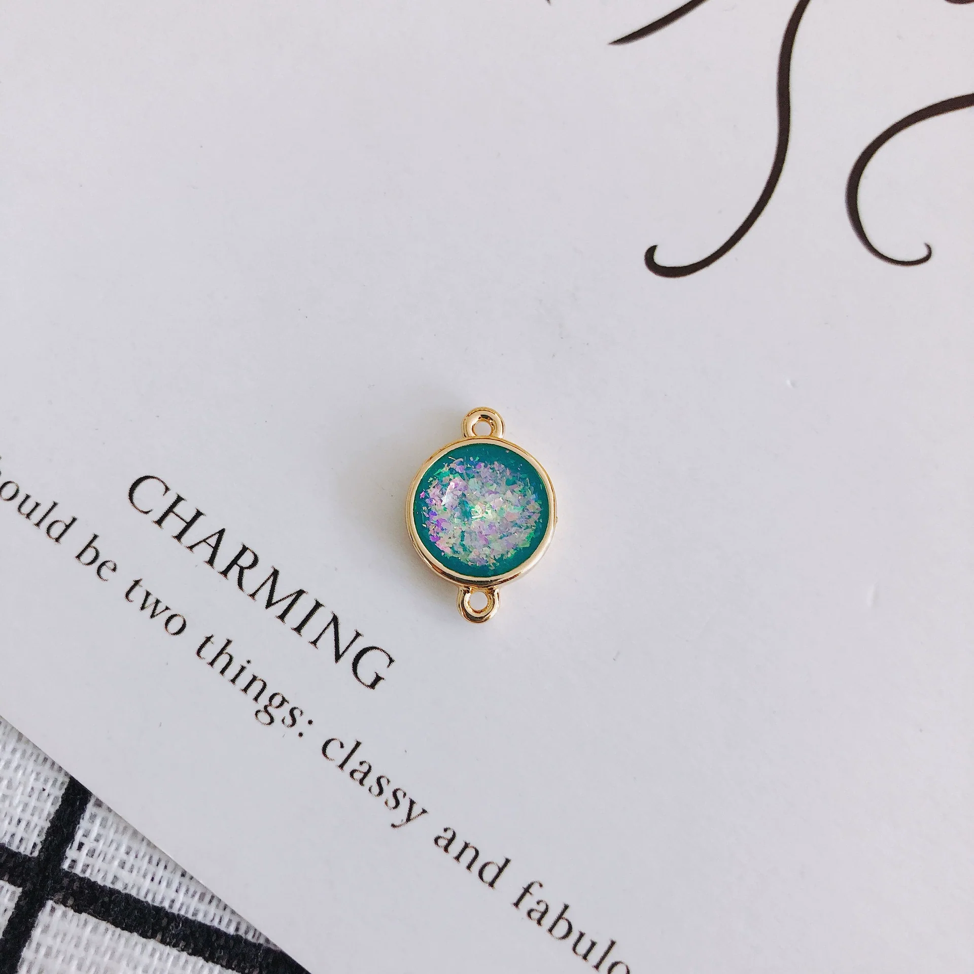 Wholesale Jewelry Accessories Copper Resin Geometric Round Gold Foil Inlay Double Hanging Pendant Necklace Material - Image 9