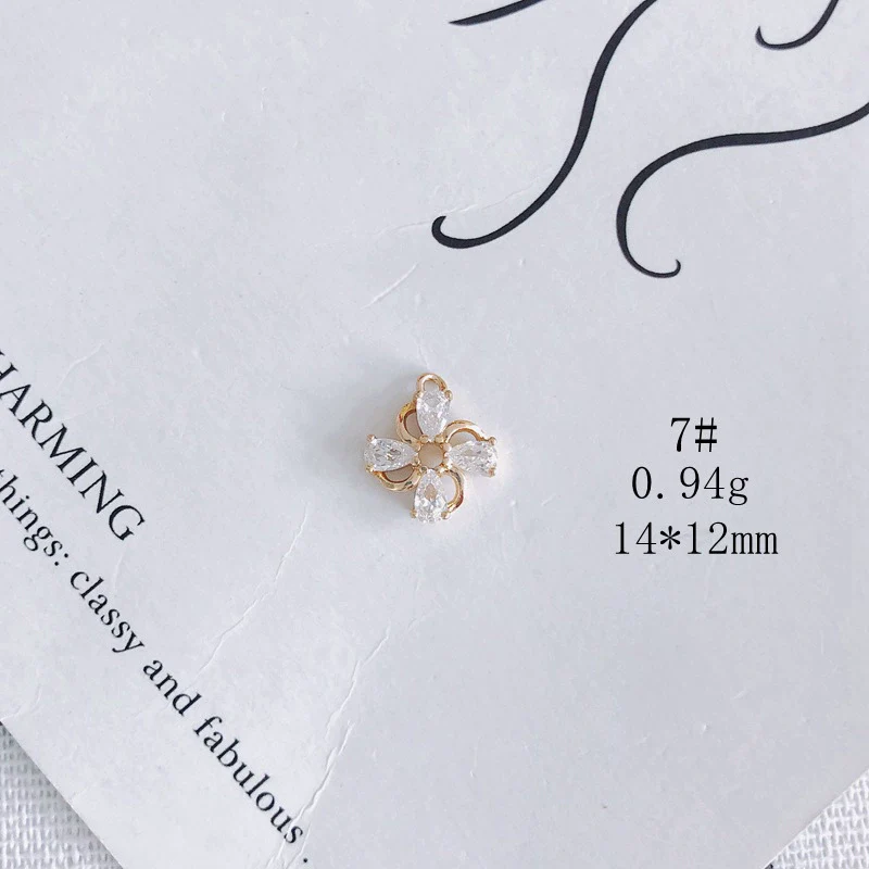 Wholesale Jewelry Accessories Copper Zircon Inlay Flower Moon Hollow Necklace Material - Image 12