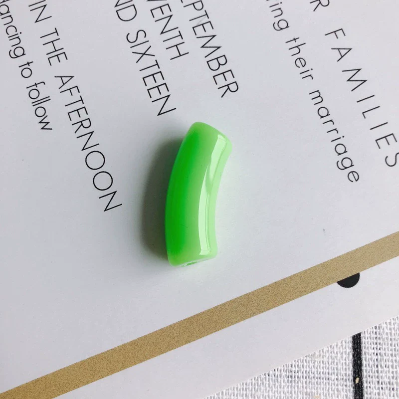 Wholesale Jewelry Accessories Plastic And Resin Handmade Necklace And Bracelet - Image 12