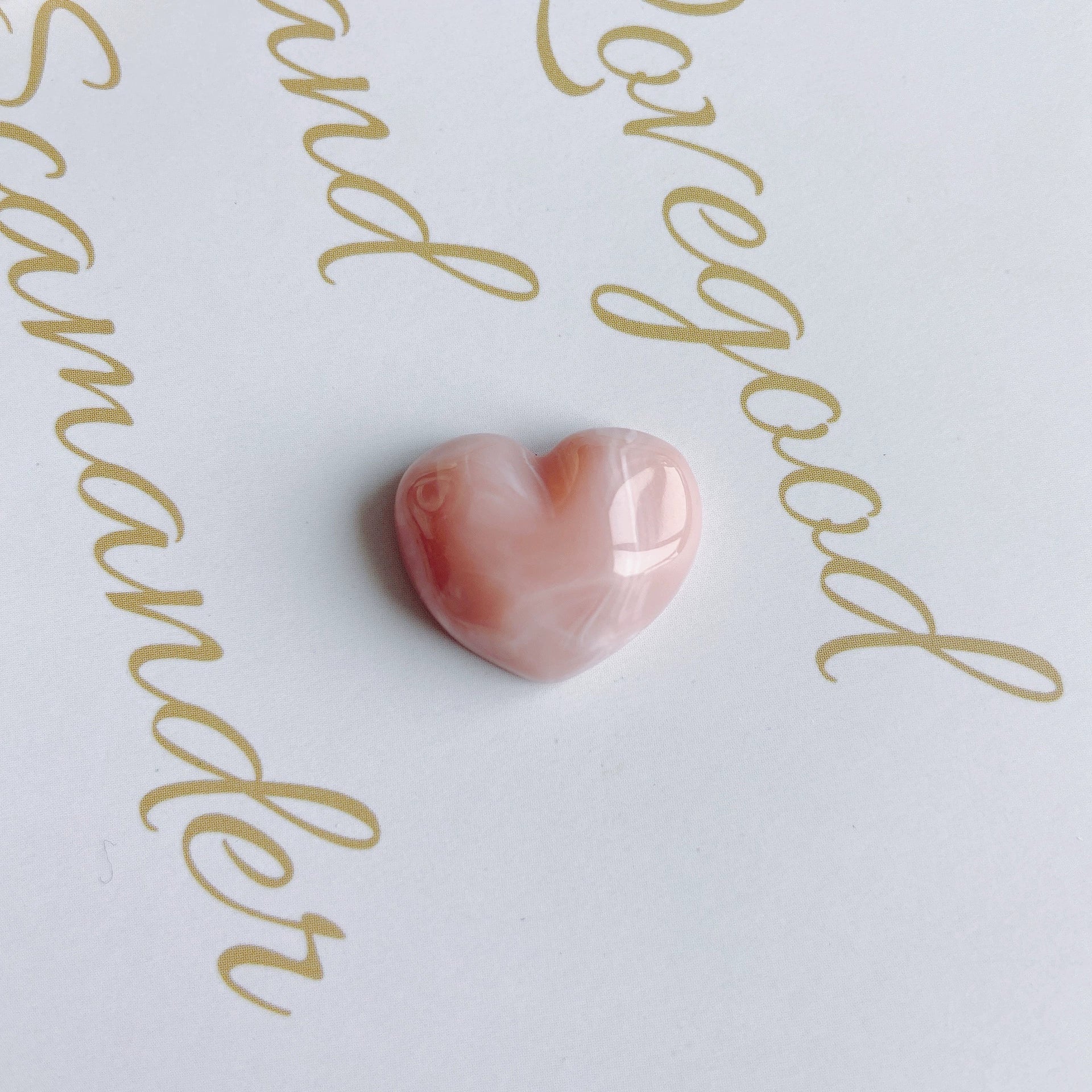 Wholesale Jewelry Accessories Plastic Resin Heartshaped Stone Mobile Phone Case Pendant With Cream Water Ripple Smoke Design - Image 13