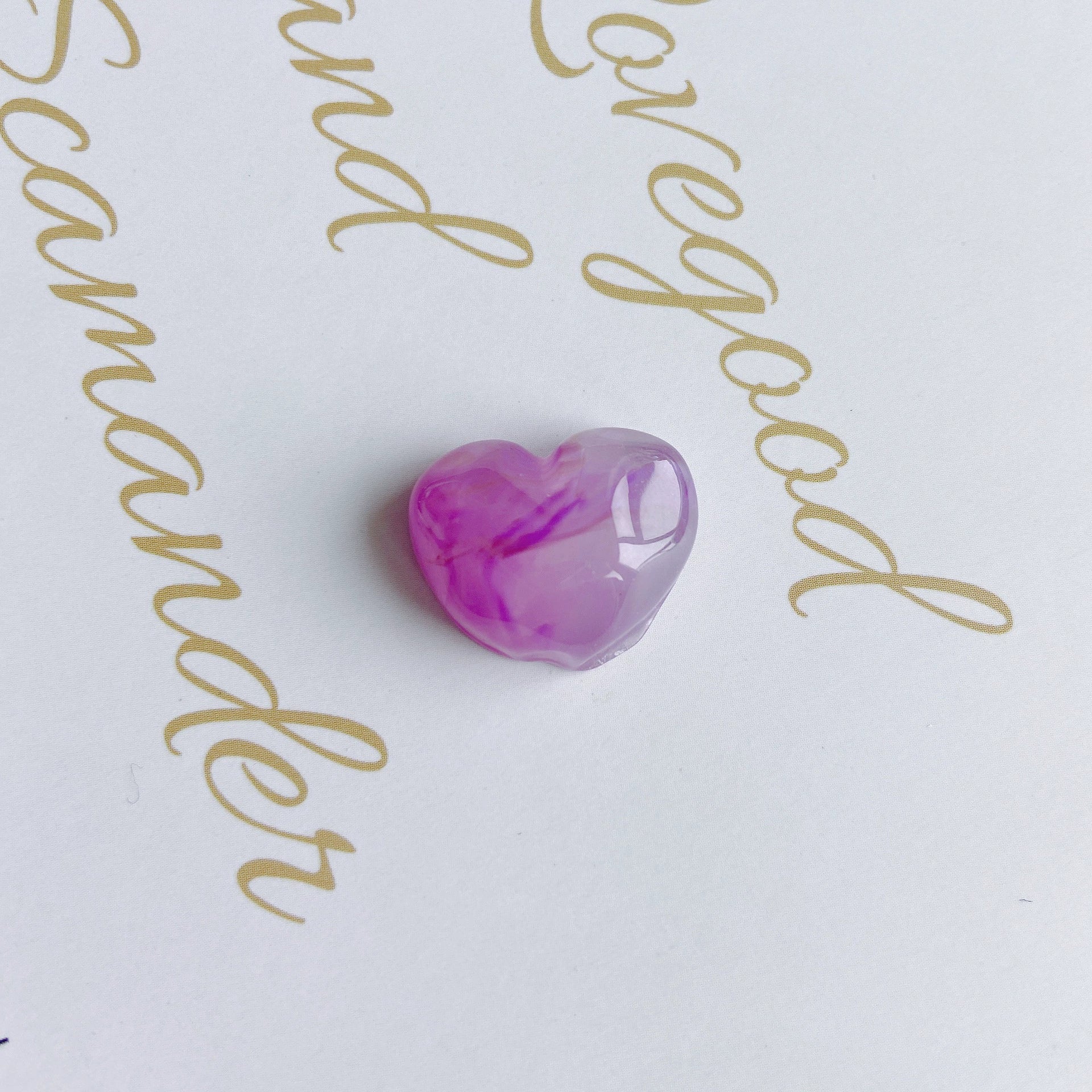 Wholesale Jewelry Accessories Plastic Resin Heartshaped Stone Mobile Phone Case Pendant With Cream Water Ripple Smoke Design - Image 6