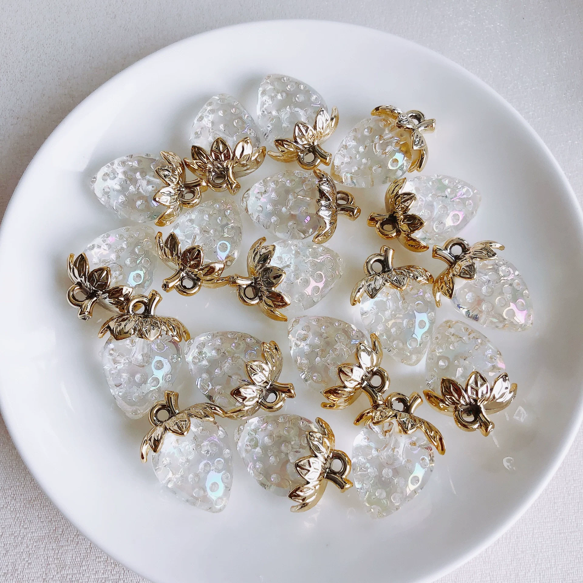 Wholesale Jewelry Accessories Resin Strawberry Inlaid Pearl Pendant Earrings Environmentalfriendly - Image 13