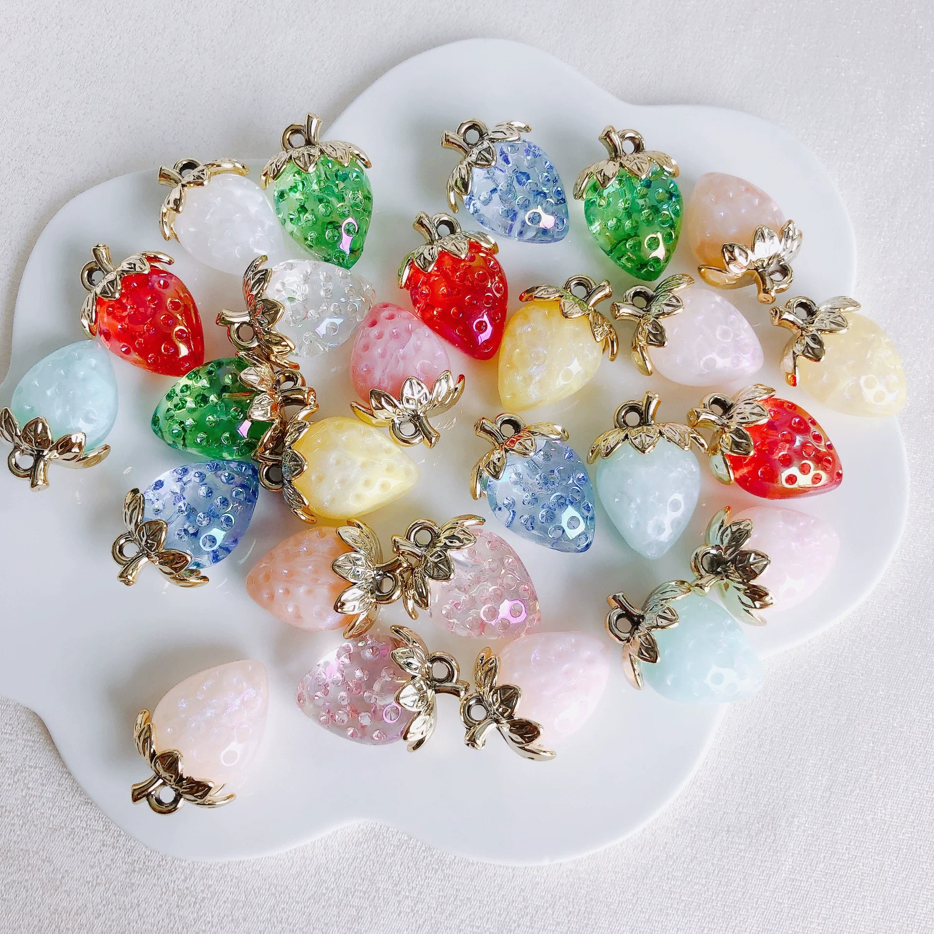 Wholesale Jewelry Accessories Resin Strawberry Inlaid Pearl Pendant Earrings Environmentalfriendly - Image 3