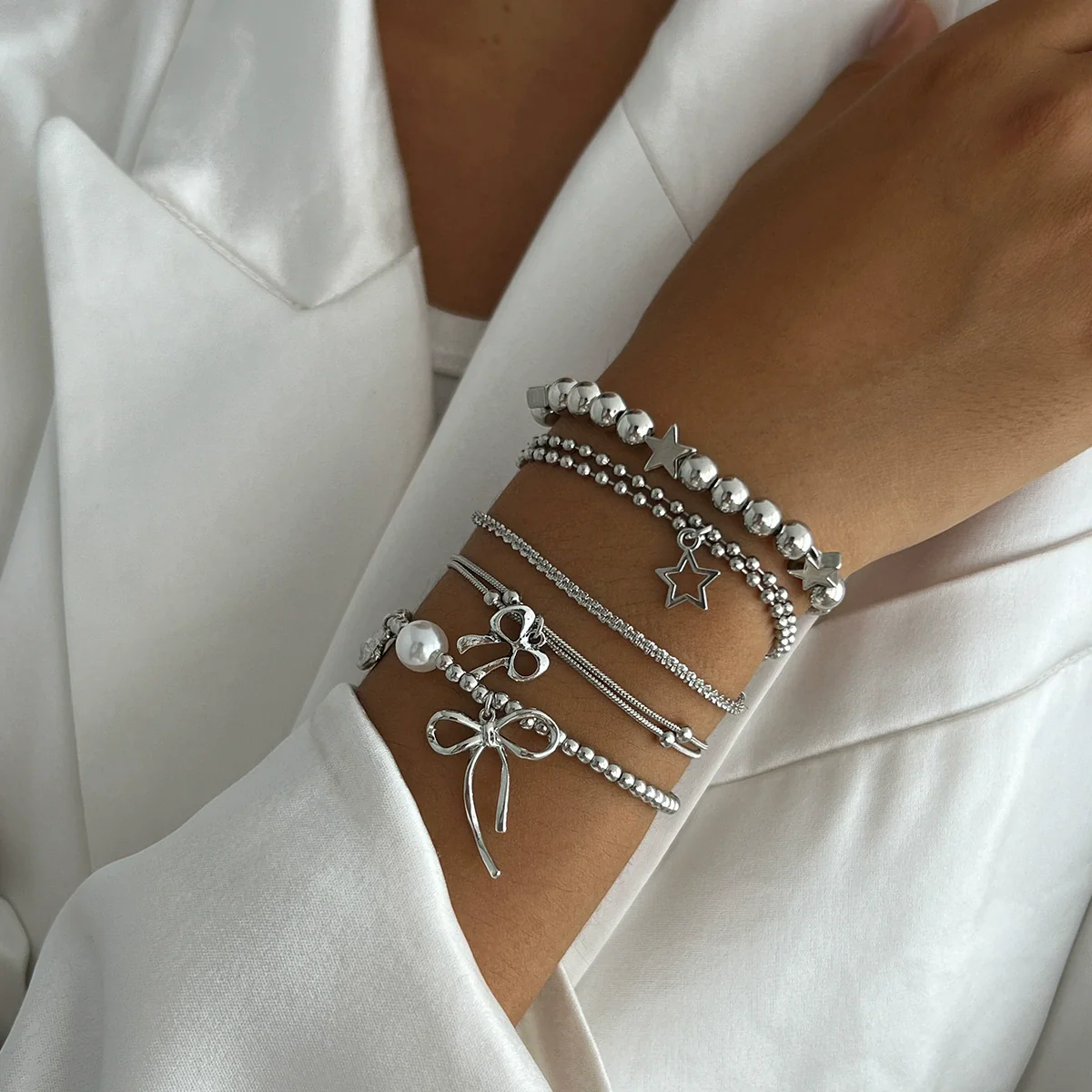 Wholesale Jewelry Alloy Beaded Stacked Bow And Star Pendant Bracelet For Women With Electroplating - Image 3