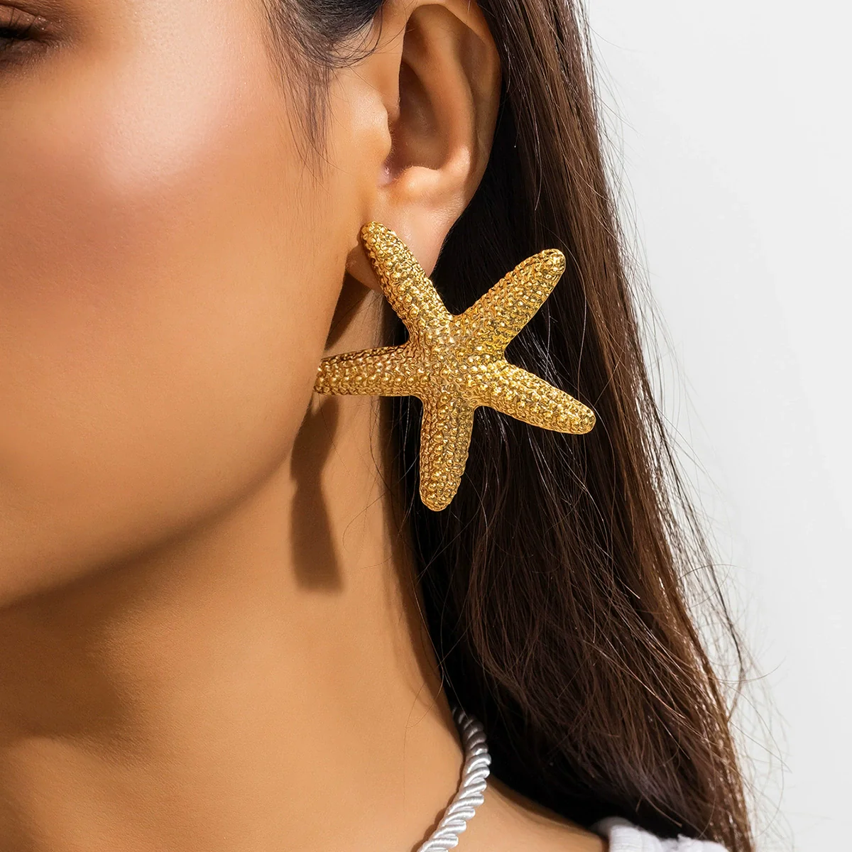 Wholesale Jewelry Alloy Star Exaggerated Handmade Pendant Necklace For Women - Image 4