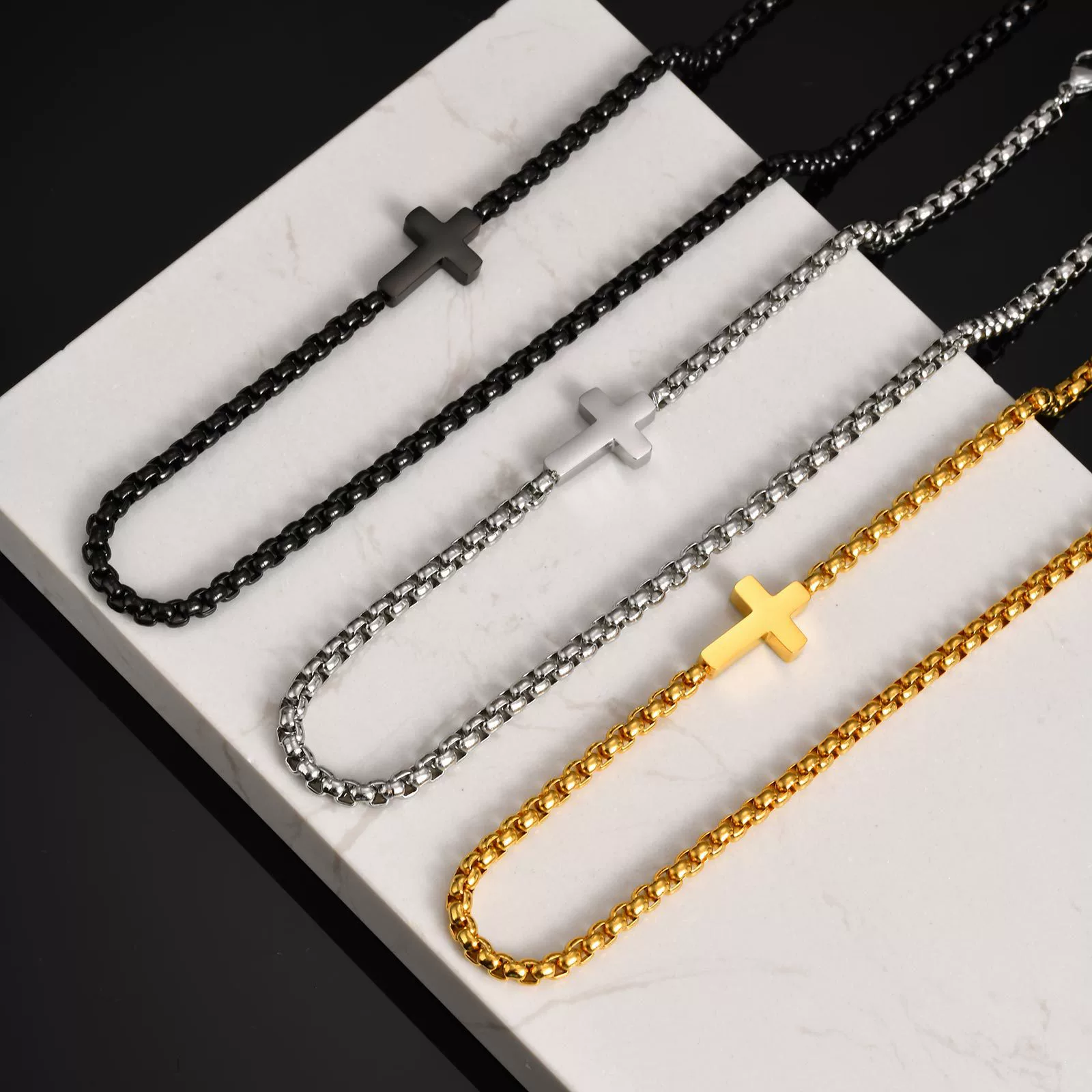 Wholesale Jewelry Casual Style Titanium Steel And Stainless Steel Square Chain Cross Necklace With Electroplating