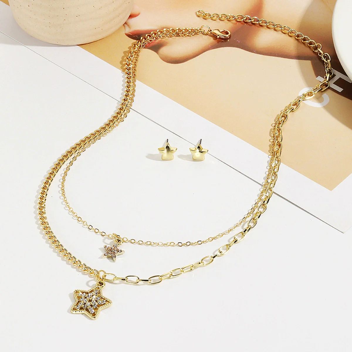 Wholesale Jewelry Copper Alloy Fivepointed Star Geometric Electroplating Multilayer Necklace For Women - Image 2