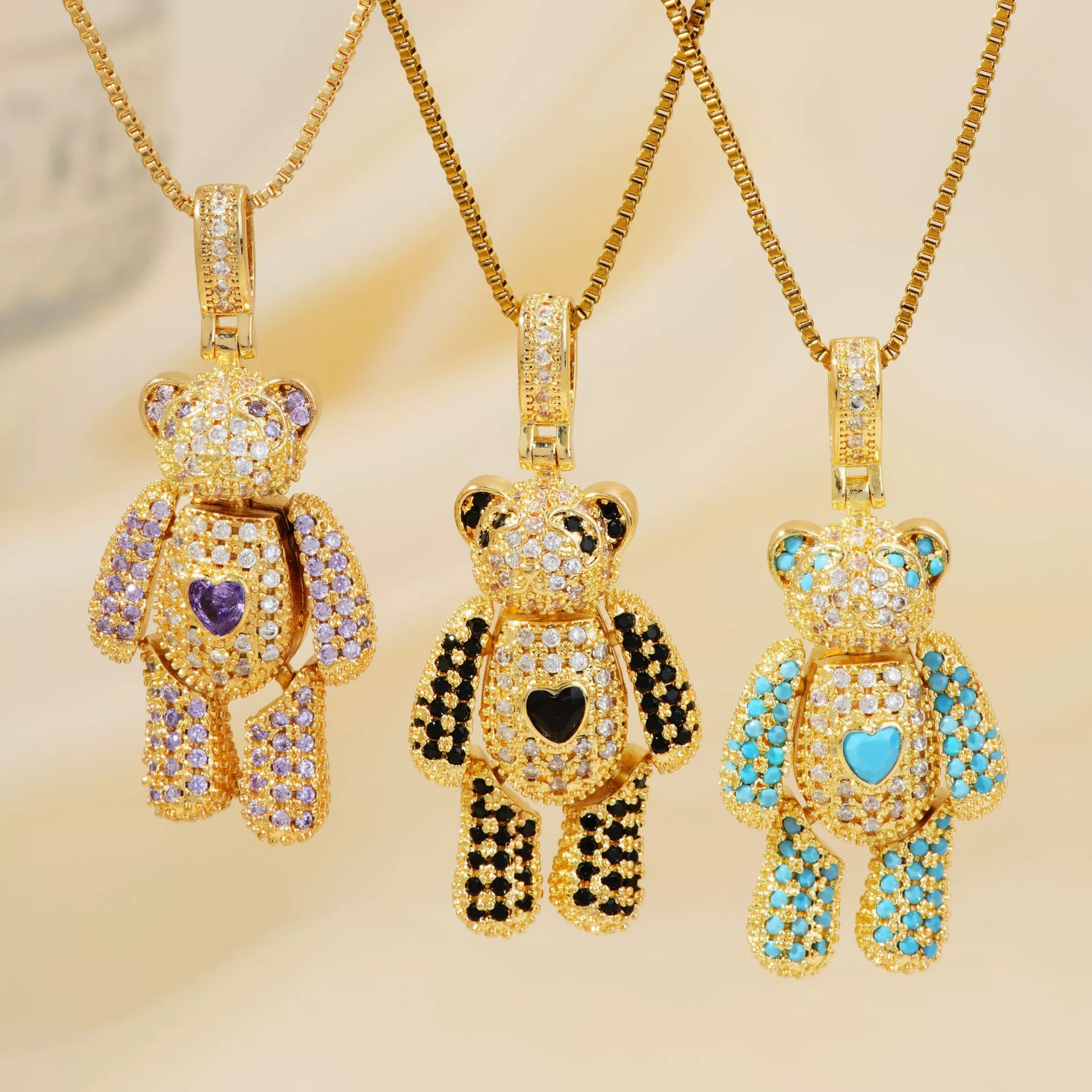 Wholesale Jewelry Copper Inlaid Zircon Heart Bear Pendant Electroplated Necklace With Animal Pattern - Image 2