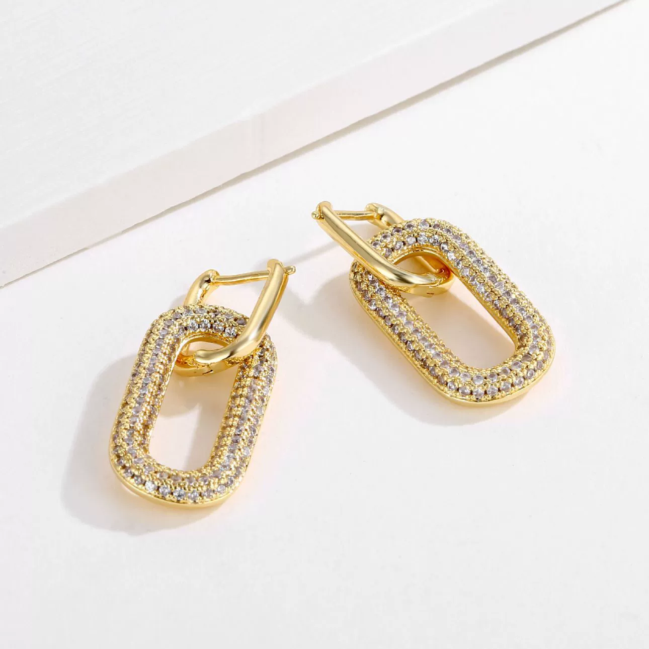 Wholesale Jewelry Copper Microinlaid Zircon Ushaped Cartoon Style Electroplated Women's Earrings - Image 3