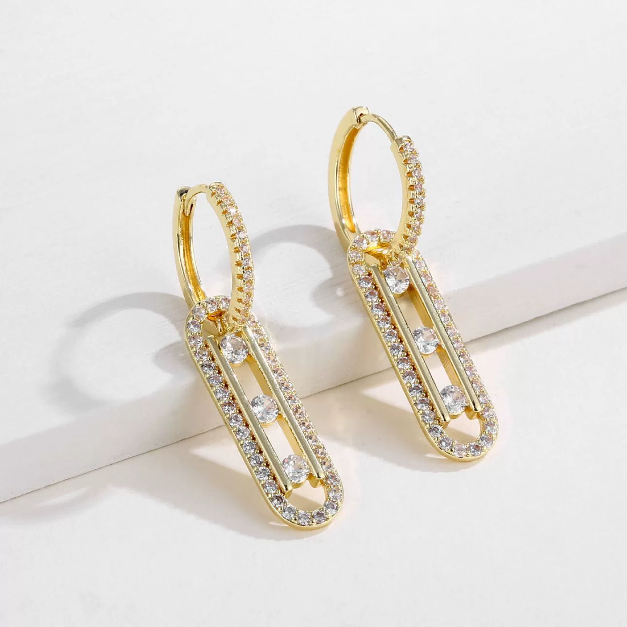 Wholesale Jewelry Copper Microinlaid Zircon Ushaped Cartoon Style Electroplated Women's Earrings - Image 4