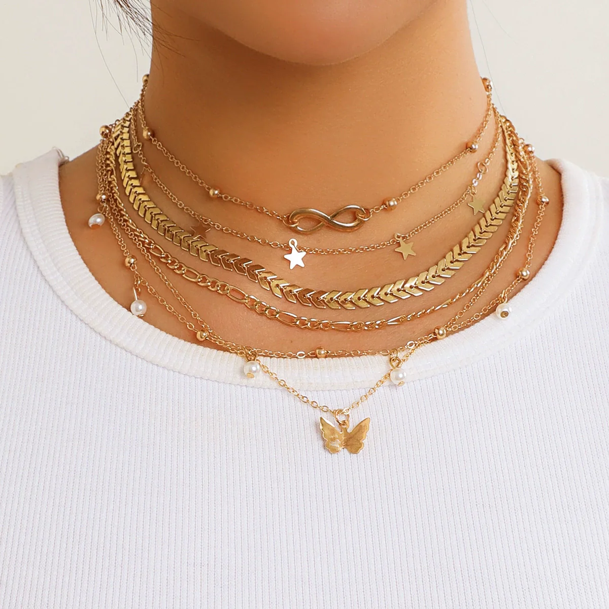 Wholesale Jewelry Elegant Butterfly Pendant Alloy Necklace With Cross Chain And Electroplating Treatment