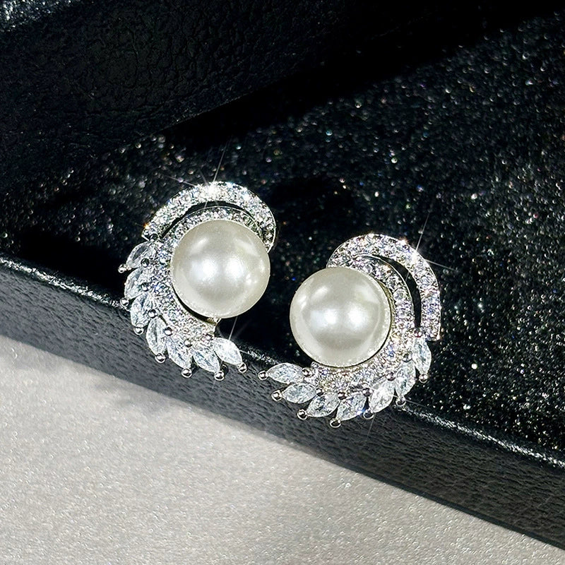 Wholesale Jewelry Elegant Geometric Copper Imitation Pearl Earrings For Women - Image 5